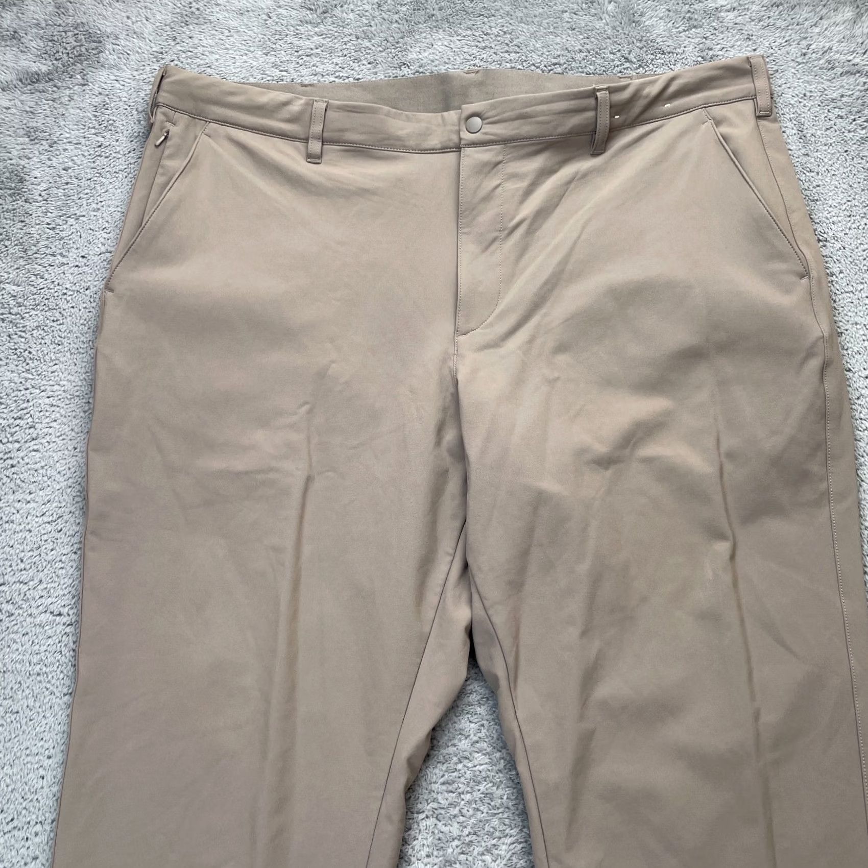 Uniqlo Uniqlo Pants Mens 3XL Beige Heattech Nylon Stretch Tapered Leg Ripstop Casual Travel City Logo Size US 39 - 3 Thumbnail