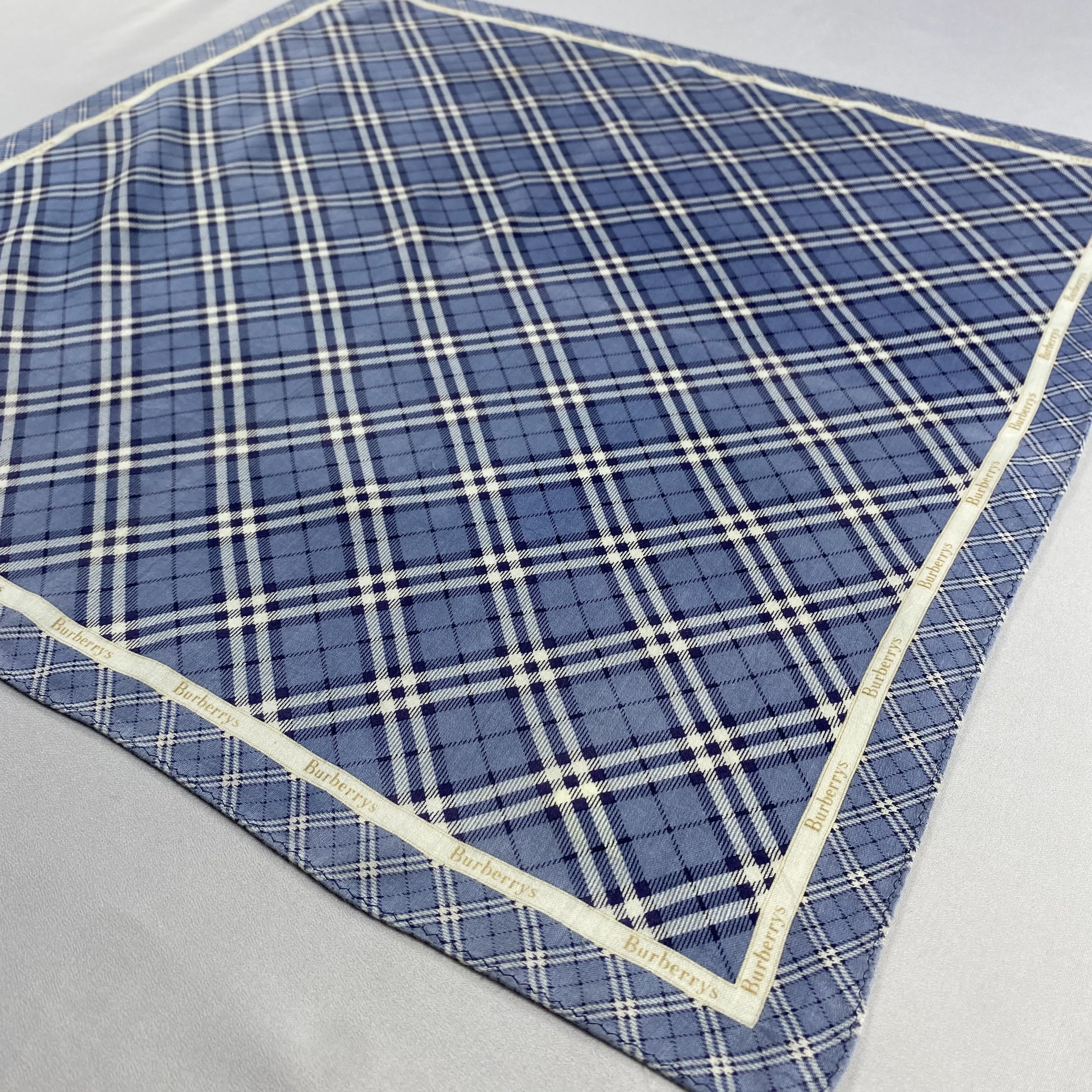 Burberry × Vintage Burberry Handkerchief / Neckerchief / Bandana-P624 Size ONE SIZE - 2 Thumbnail