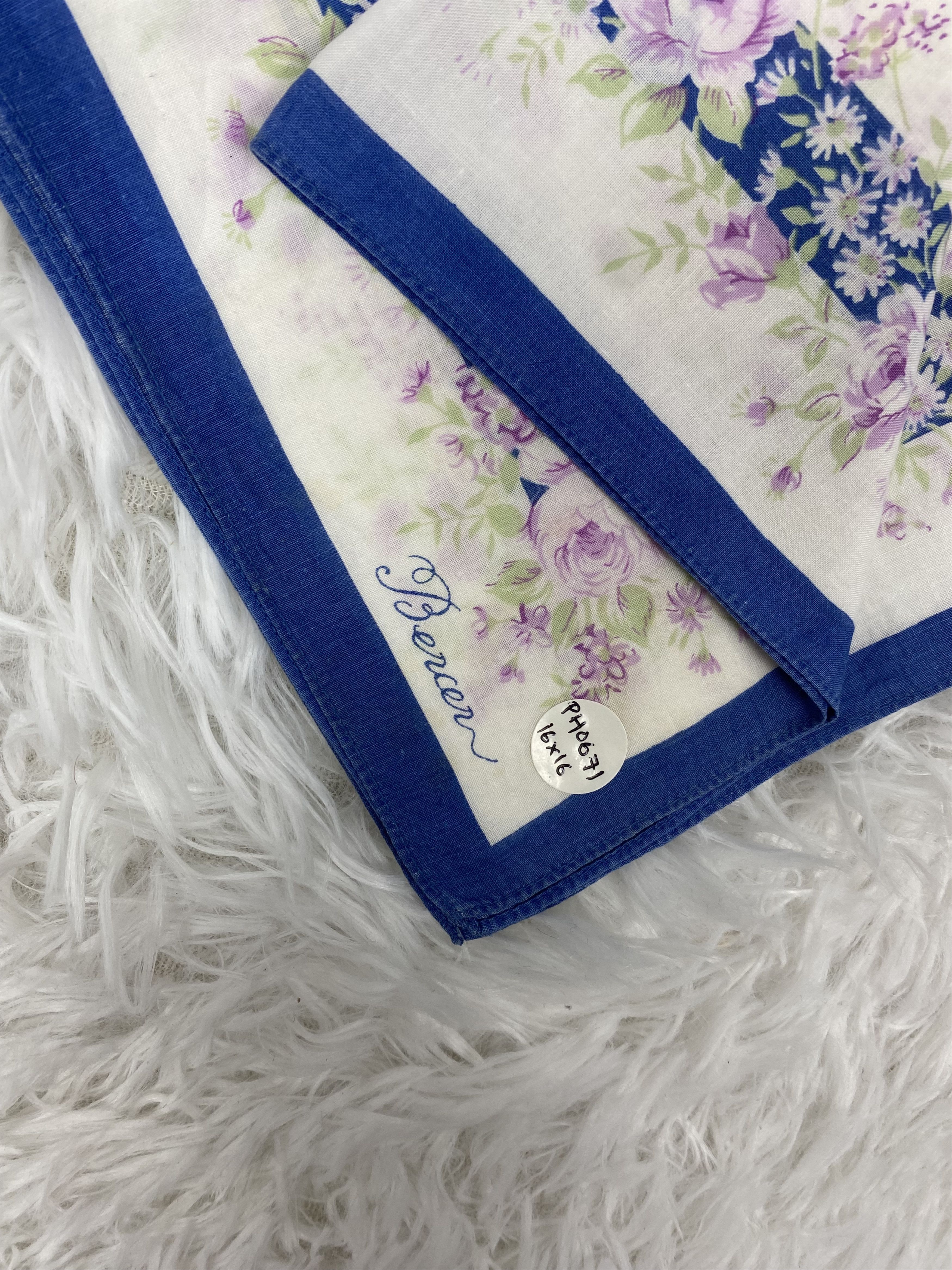 Vintage Vintage Bencer Handkerchief Neckerchief PH0671 Size ONE SIZE - 2 Thumbnail