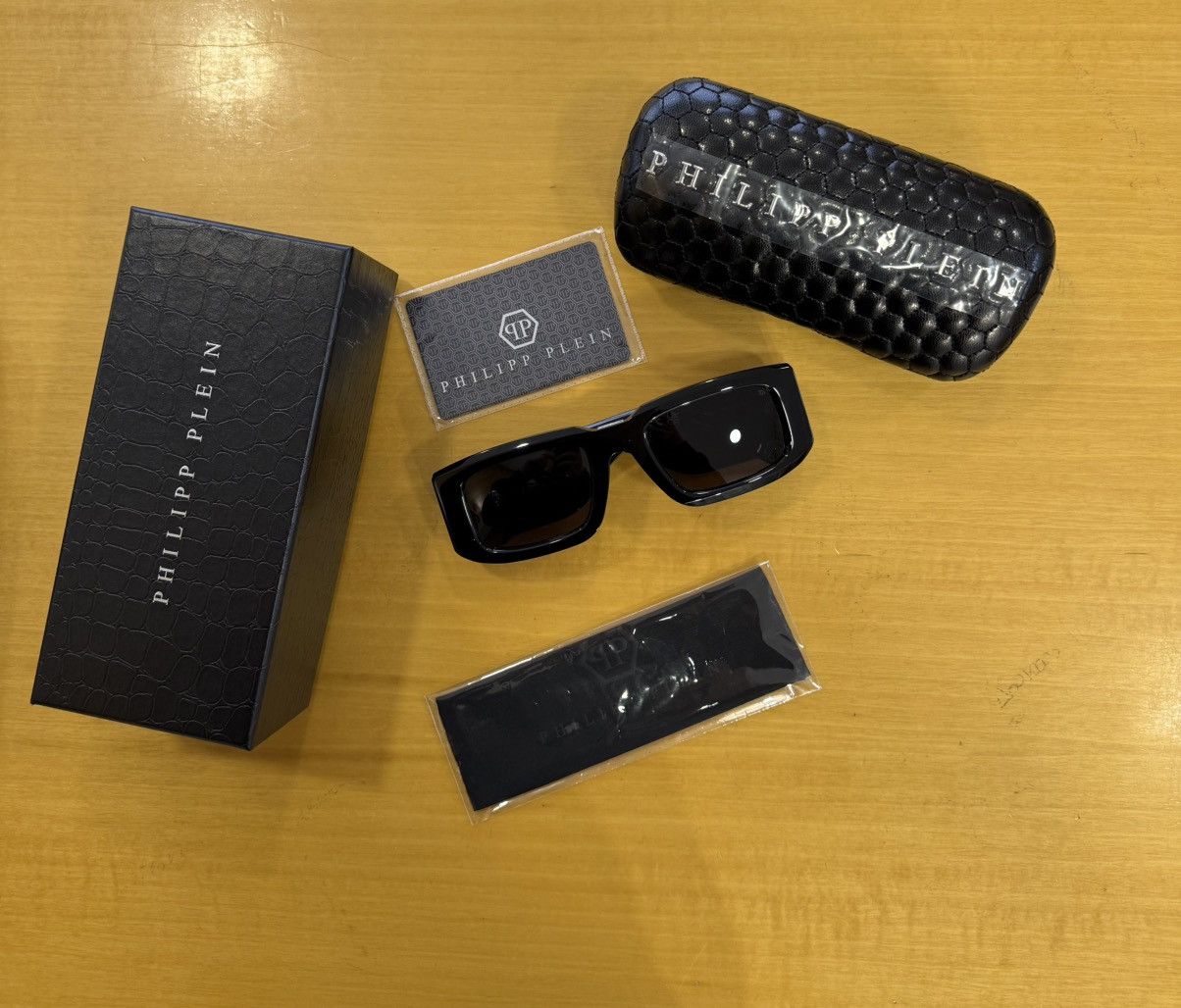 Philipp Plein Philipp Plein Sunglasses SPP149V 0700 Size ONE SIZE - 8 Thumbnail