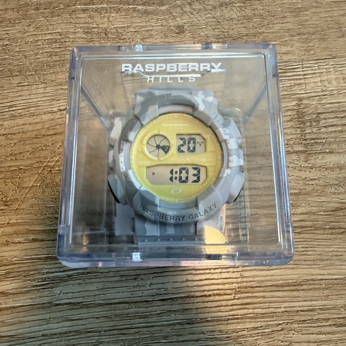 The GV Gallery Gv gallery Gvshock Watch Size ONE SIZE - 1 Thumbnail