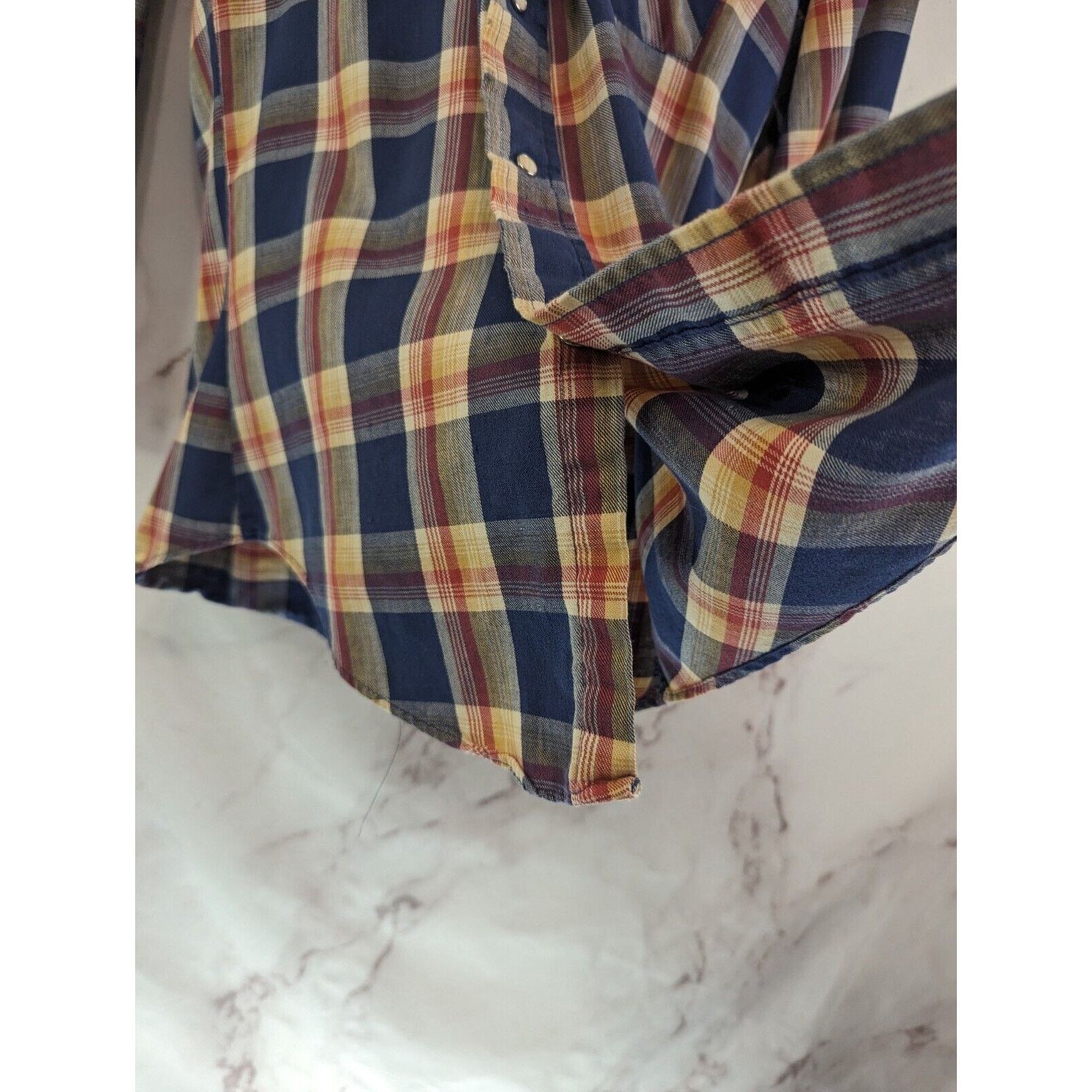 Levi's Vintage Levis Shirt Men Small Plaid Pearl Snap 80s Workwear Size US S / EU 44-46 / 1 - 5 Thumbnail
