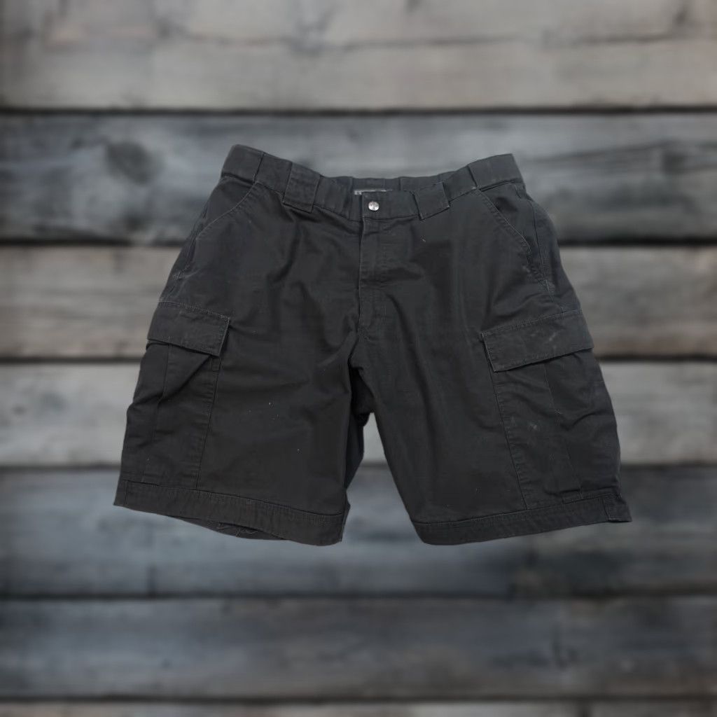 Vintage 5.11 Tactical Cargo Short Mens XL Black Ripstop Cargo Hip Belt Loops 5-Pocket Design Outdoor Outdoor Mens XL Black Size US 36 / EU 52 - 1 Thumbnail