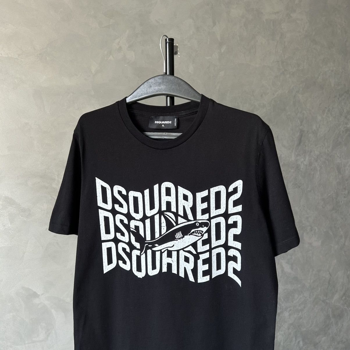 Dsquared2 Dsquared2 Shark Motif Logo Print T Shirt Xl Size US XL / EU 56 / 4 - 3 Thumbnail
