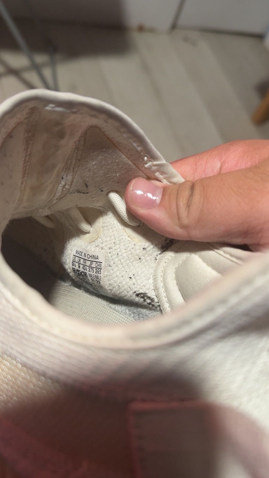 Kanye West Yeezy v2 Bone Size US 9.5 / EU 42-43 - 6 Thumbnail