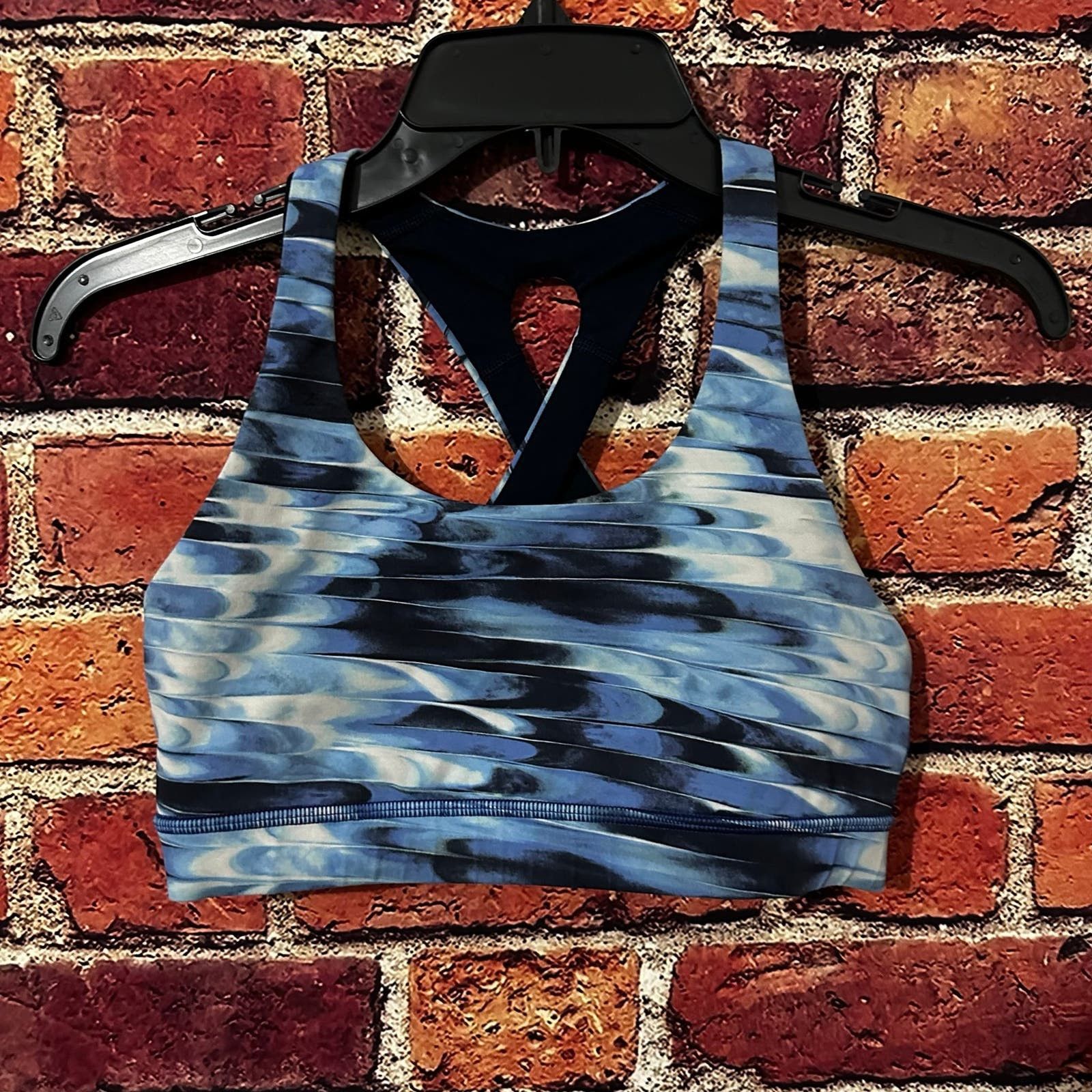 Lululemon lululemon sports bra size 6 Size M / US 6-8 / IT 42-44 - 1 Thumbnail