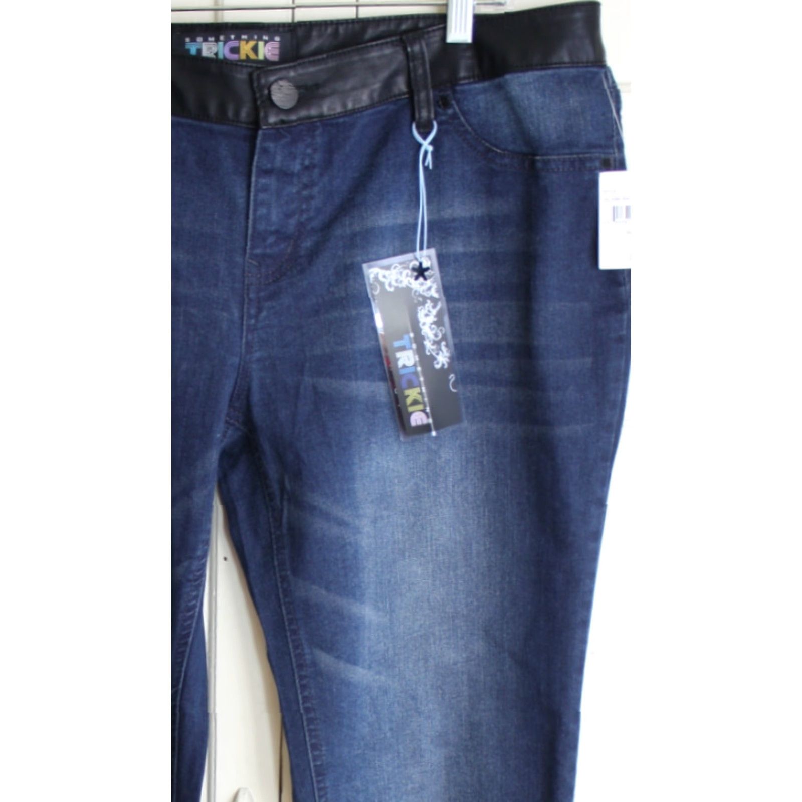 Denime VINTAGE Something Trickie Dark Denim Slim Skinny Jeans Jr's Size 15 Blue Womens Juniors 32in Inseam 79% Cotton 20% Polyester 1% Spandex Size 36" / US 14 / IT 50 - 2 Thumbnail