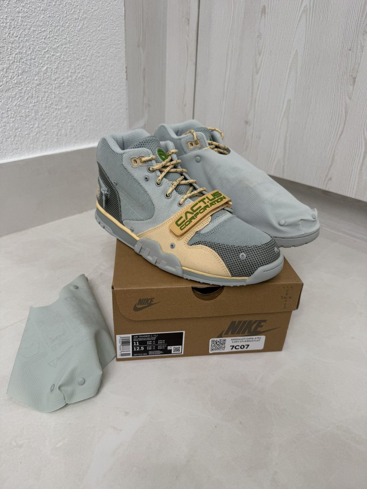 Nike × Travis Scott Nike Air Trainer 1 SP Travis Scott Grey Haze Size: US M 11 Size US 11 / EU 44 - 1 Thumbnail