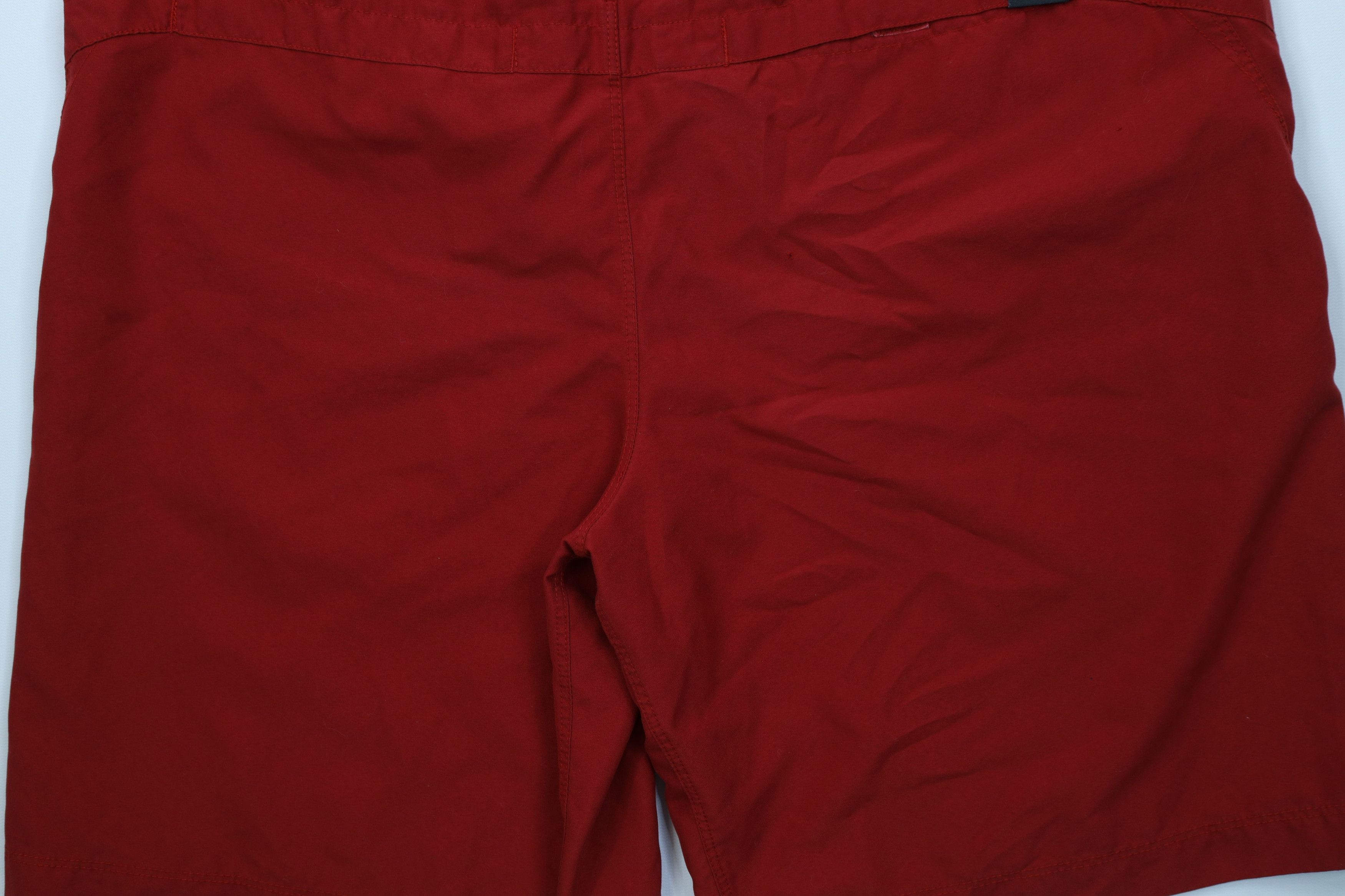 The North Face Vintage Y2K The North Face Above Knee Trekking Hiking Shorts Size US 36 / EU 52 - 11 Thumbnail