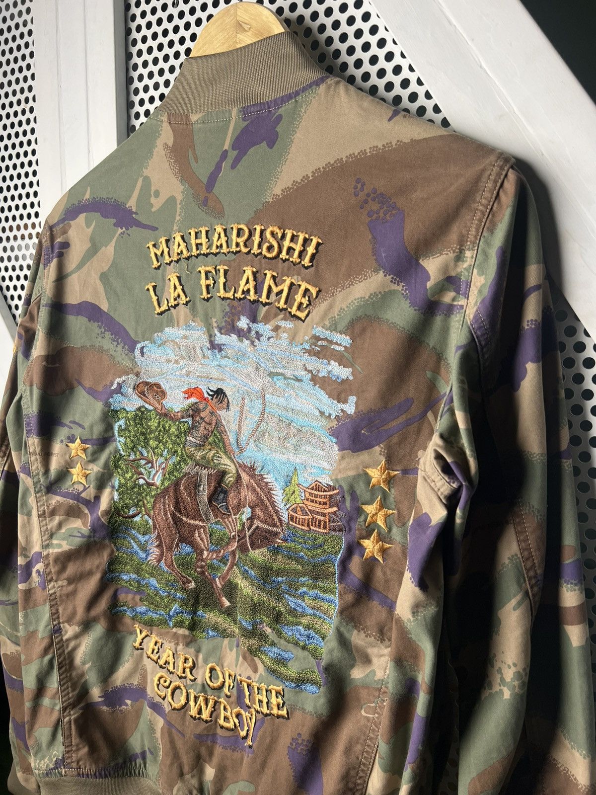 Maharishi × Travis Scott Maharishi x Travis Scott “Year of The Cowboy” Tour Jacket Size US S / EU 44-46 / 1 - 3 Thumbnail