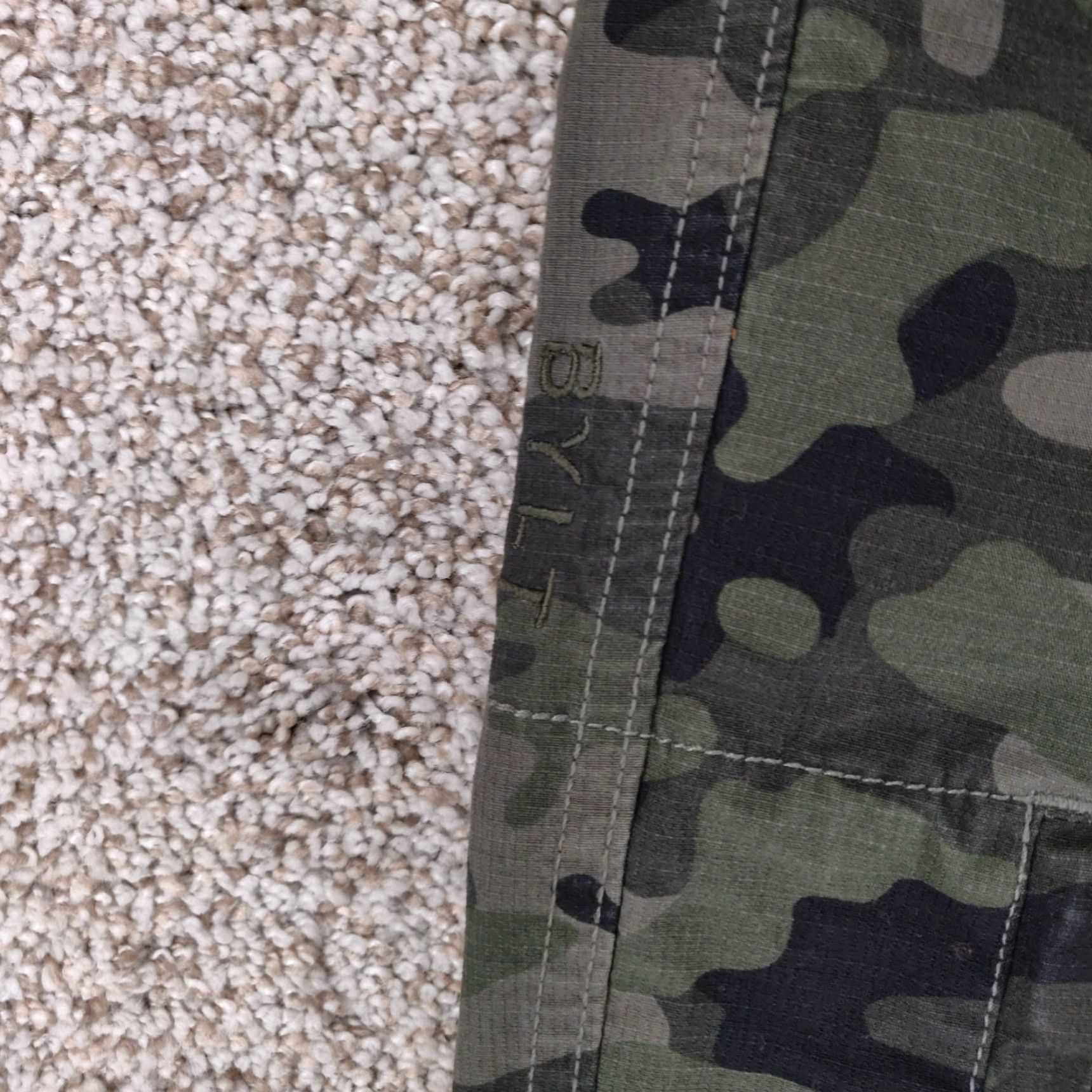 Vintage BYLT Men’s Jogger Pants Small Green Camo Athletic Stretch Casual Tapered Inseam 30 Ripstop Size US 29 - 7 Thumbnail