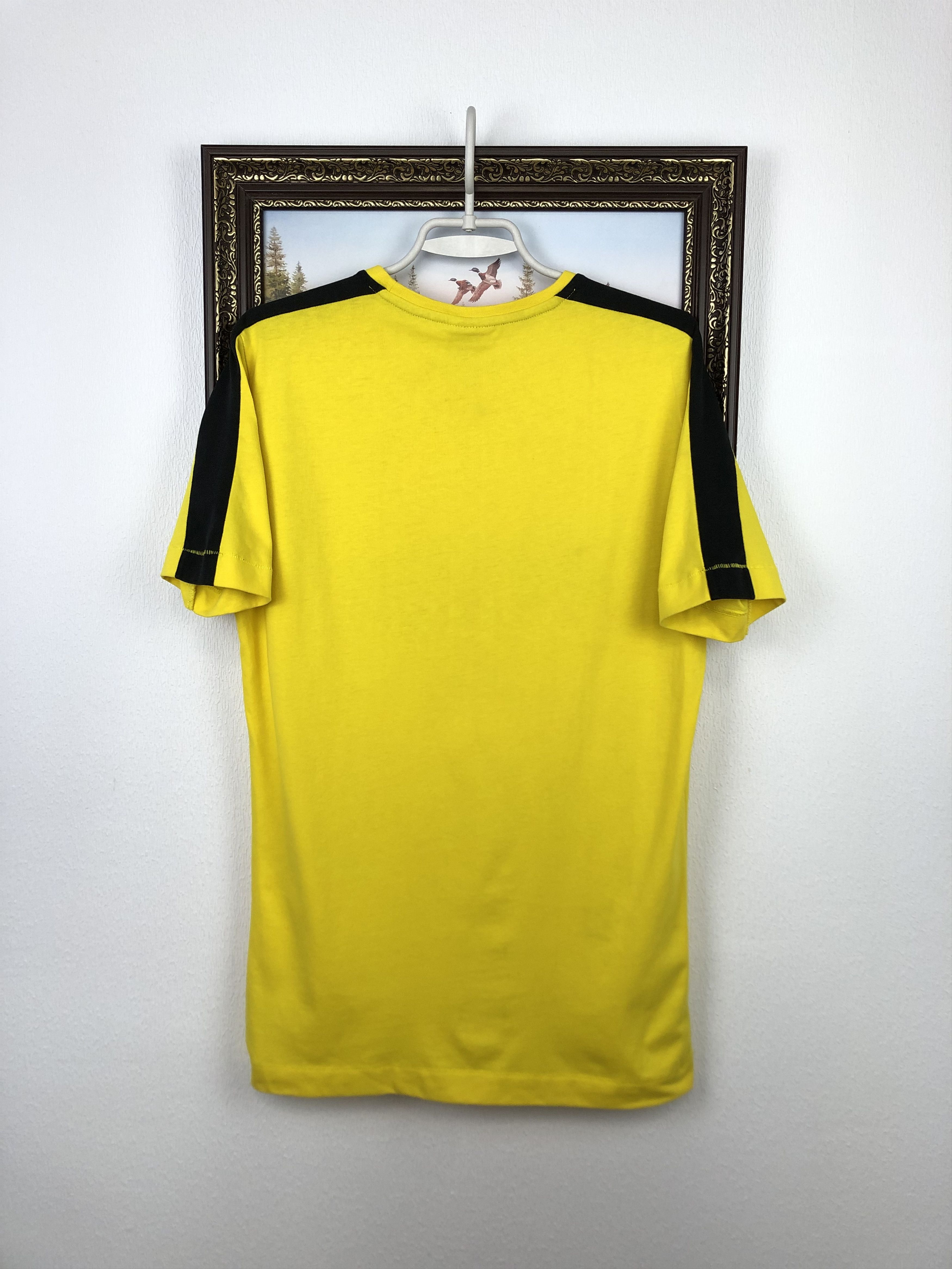 Puma Borussia Dortmund Puma Football Shirt Train Soccer Jersey Size US L / EU 52-54 / 3 - 6 Thumbnail