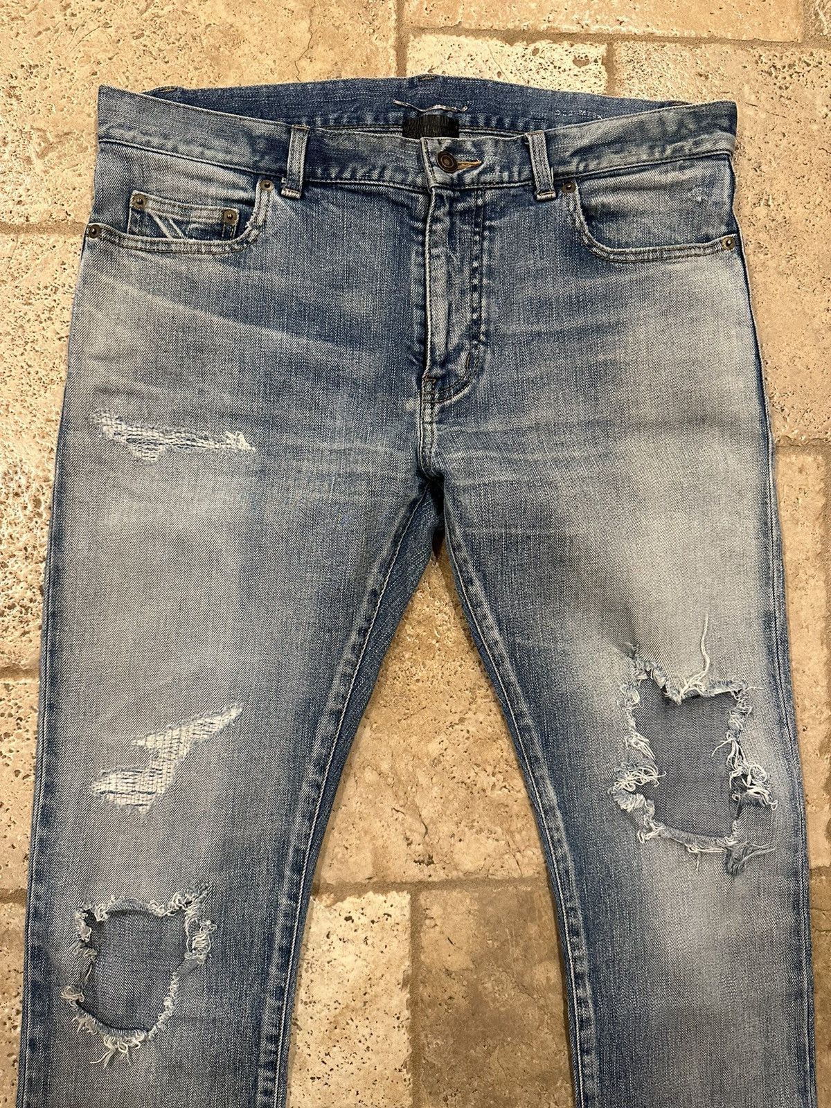 Hedi Slimane × Saint Laurent Paris Saint Laurent x Hedi SS16 Blue Wash Distressed D02 Denim Size US 33 - 5 Thumbnail