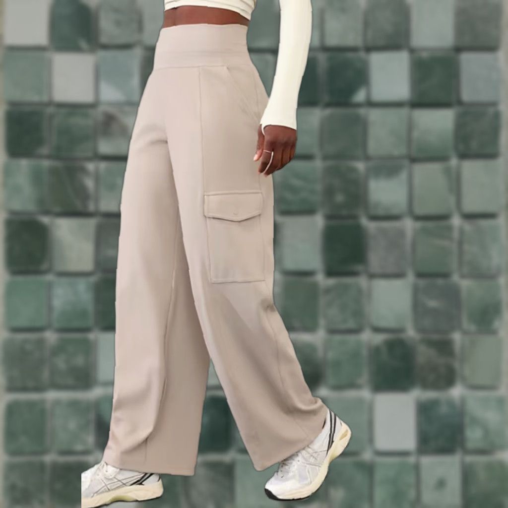 Athleta Athleta Venice High Rise Cargo Wide Leg Pants Women XS Beige Relaxed Wide-Leg Pockets Travel Yoga Workwear Athleisure 31 in Inseam Size 26" / US 2 / IT 38 - 1 Thumbnail