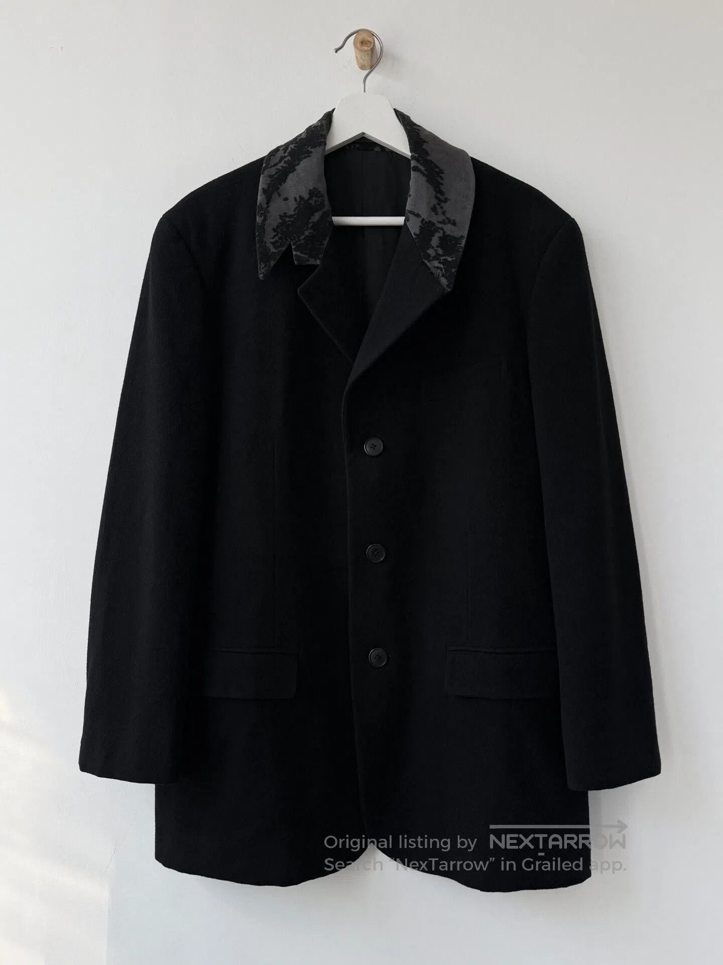 Yohji Yamamoto yohji yamamoto black wool blazer with unique collar. Size US L / EU 52-54 / 3 - 1 Thumbnail