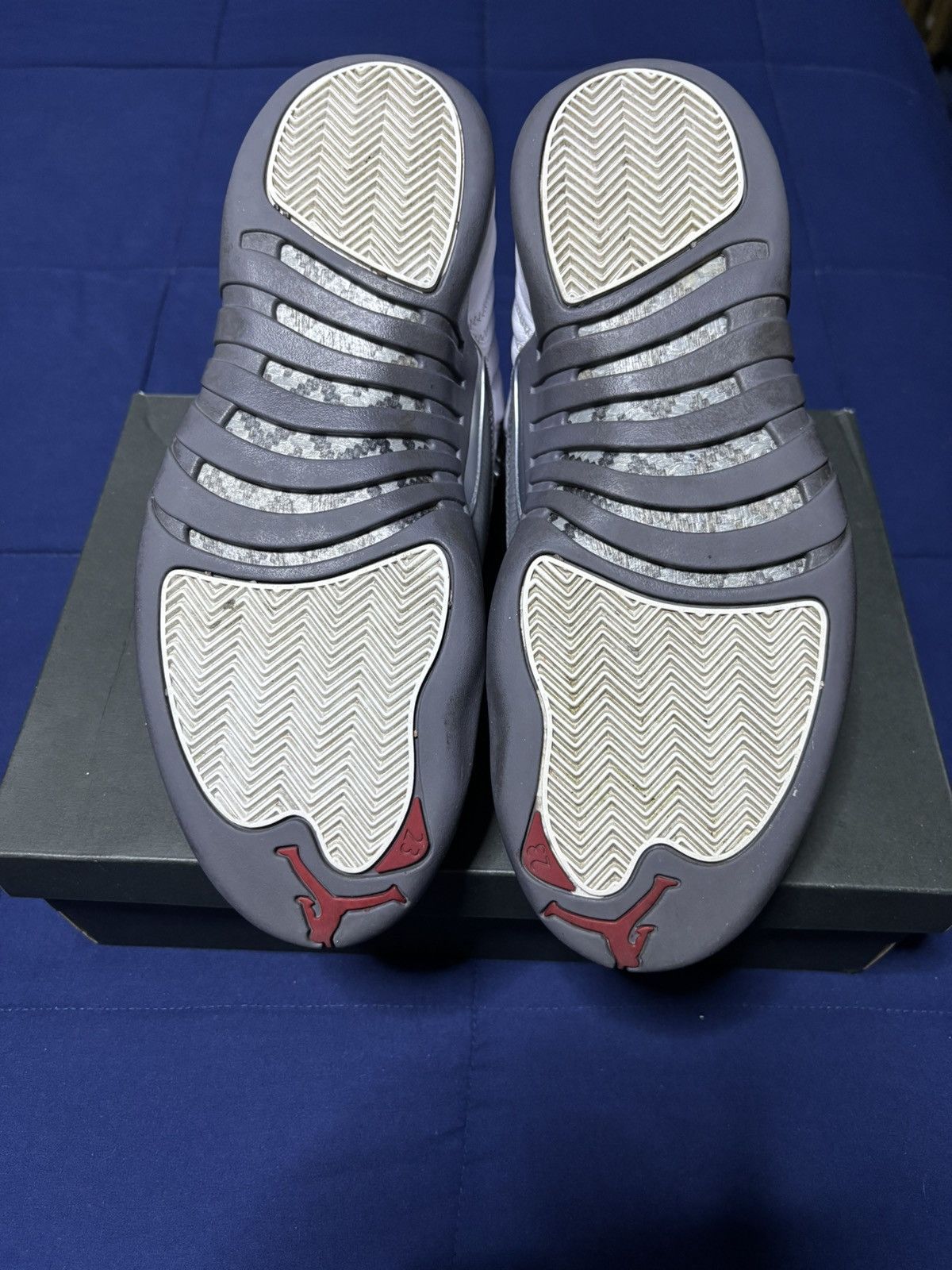 Jordan Brand Jordan 12 Retro Dark Grey 2019 Size 10.5 Size US 10.5 / EU 43-44 - 5 Thumbnail