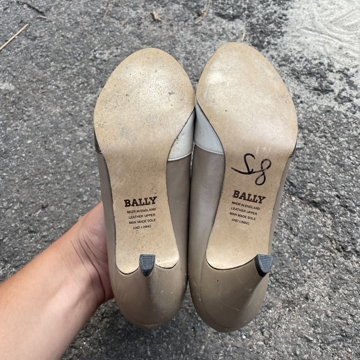 Bally Bally beige Leather Pump Vintage heels platform shoes boots Size US 4.5 / IT 34.5 - 2 Thumbnail