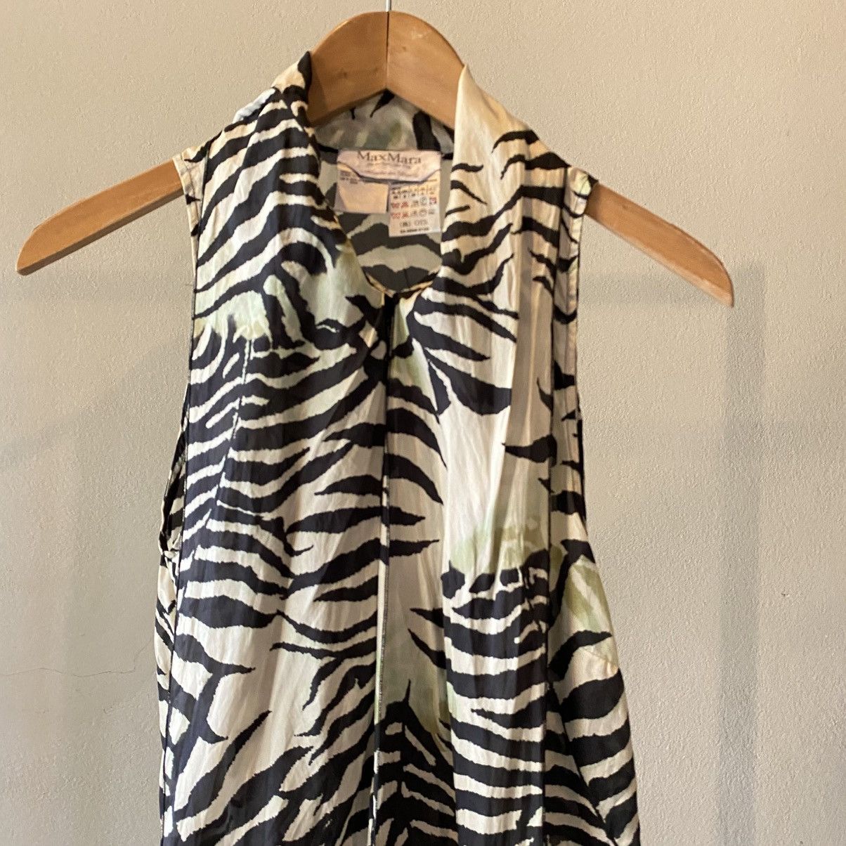 Max Mara MaxMara Zebra Print Sleeveless Bow Blouse Size M / US 6-8 / IT 42-44 - 23 Thumbnail