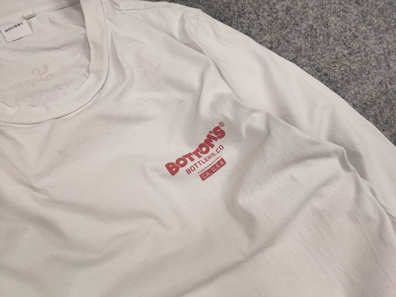 MOUSSY Moussy Bottom's Up Japan Design Light White Logo Long Sleeve Size US M / EU 48-50 / 2 - 11 Thumbnail
