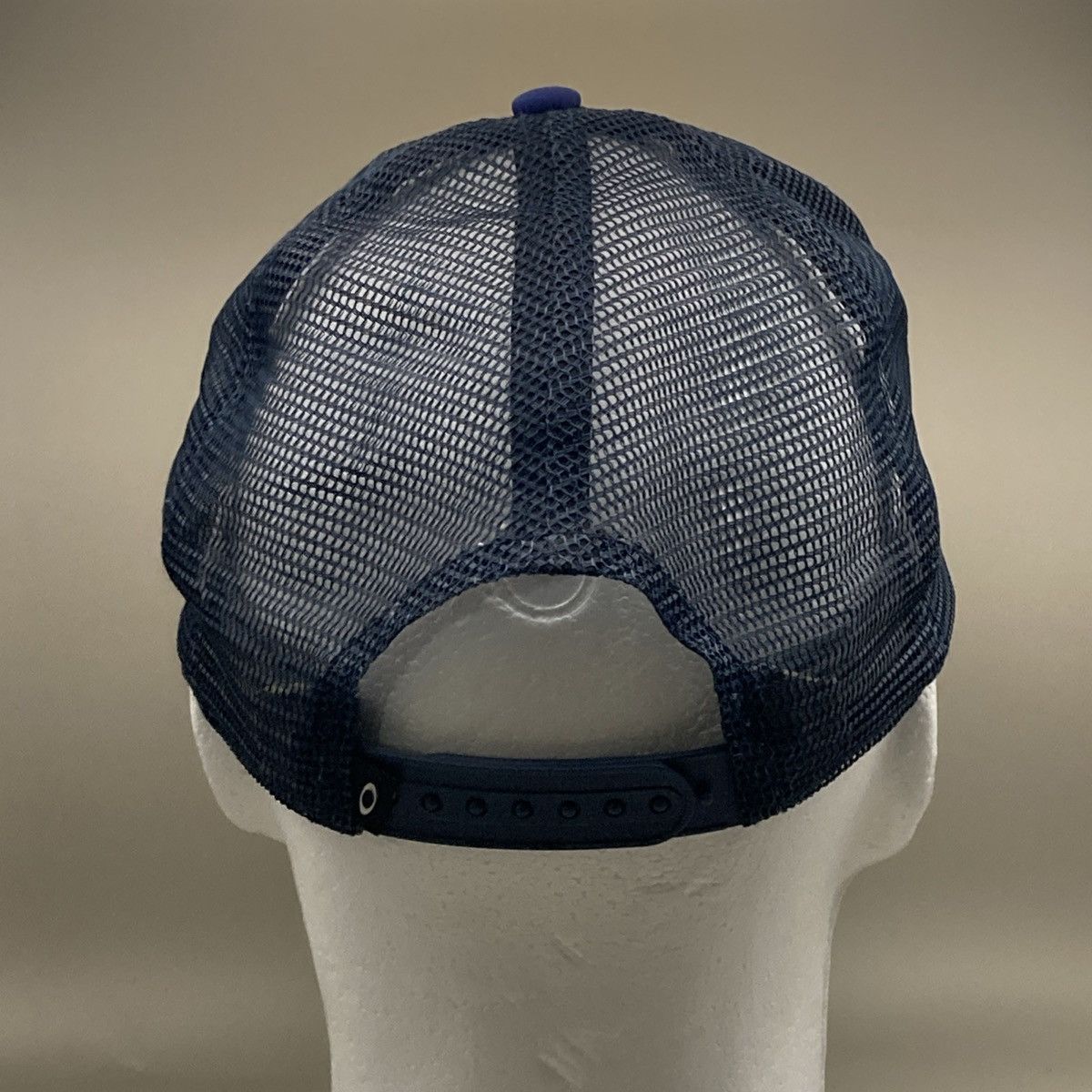 Oakley Rare OAKLEY TINCAN FLAG HAWAII Blue MEN'S HAT CAP Trucker Size ONE SIZE - 10 Thumbnail