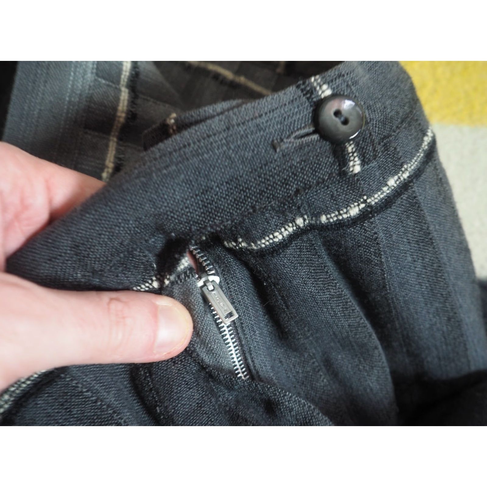Pendleton VTG 50s 60s Pendleton Turnabout Dark Gray Boho Goth Wool Plaid Skirt 27W Womens Size 27" / US 4 / IT 40 - 7 Thumbnail