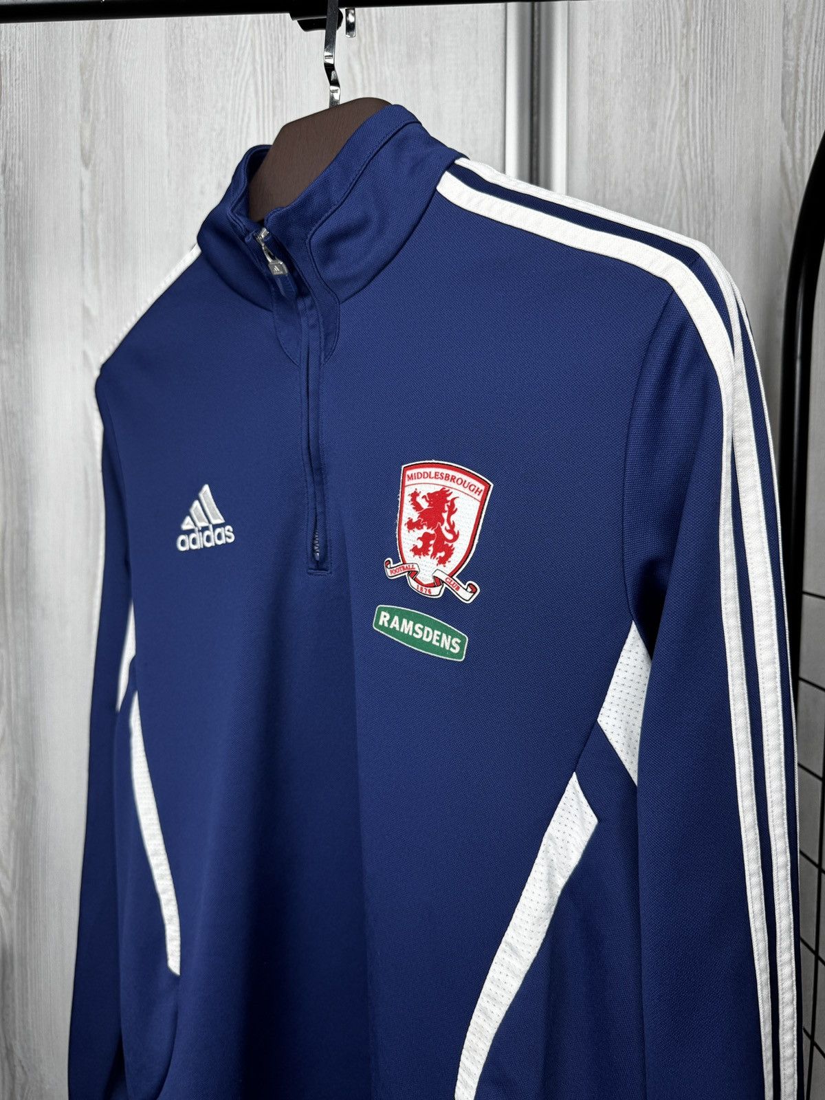 Adidas Middlesbrough adidas Blue training sweatshirt 2011/12 size S Size US S / EU 44-46 / 1 - 7 Thumbnail