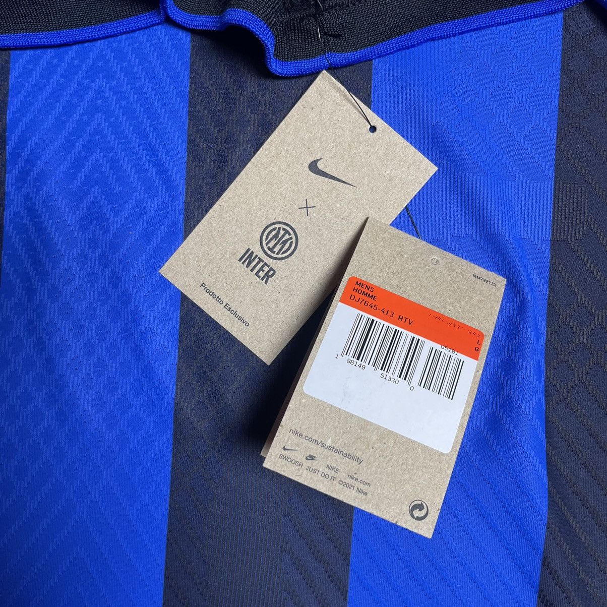 Vintage NWT INTER NIKE 2022/2023 FOOTBALL HOME JERSEY #10 MARTINEZ Size US L / EU 52-54 / 3 - 14 Thumbnail