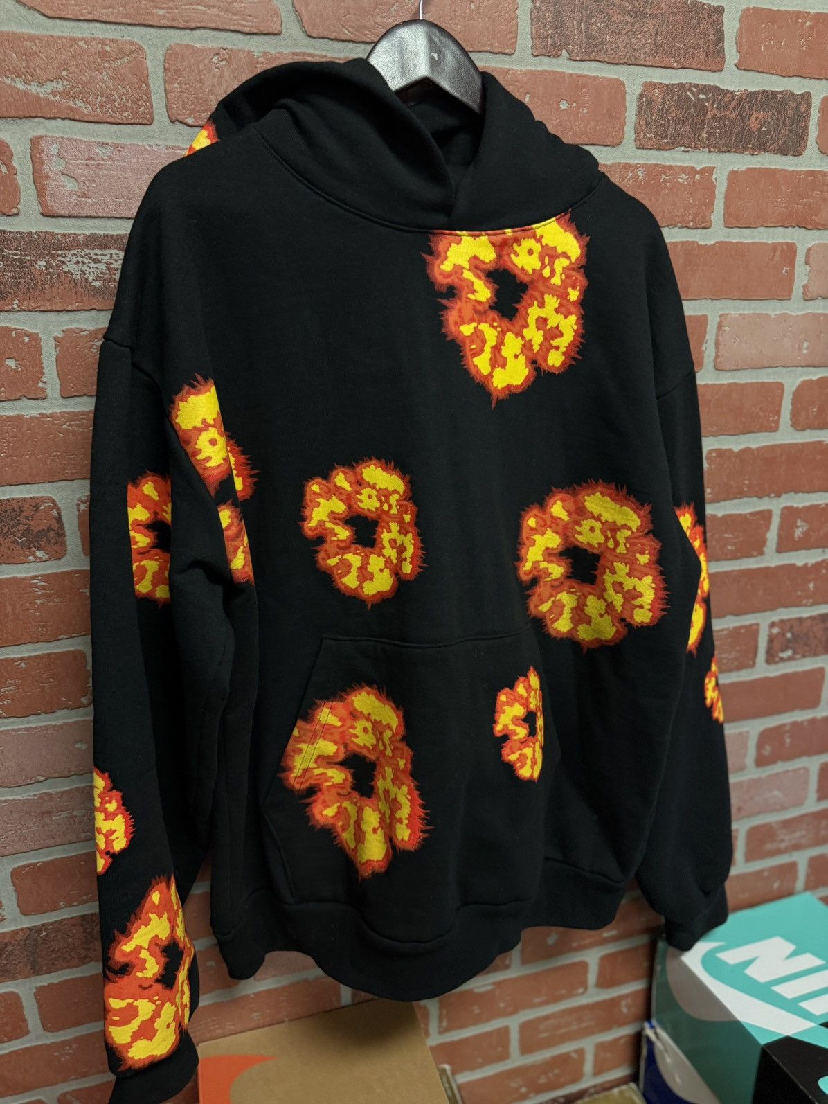 DENIM TEARS Denim Tears OFF SET Hoodie Size XL 🔥🔥 Size US XL / EU 56 / 4 - 4 Thumbnail