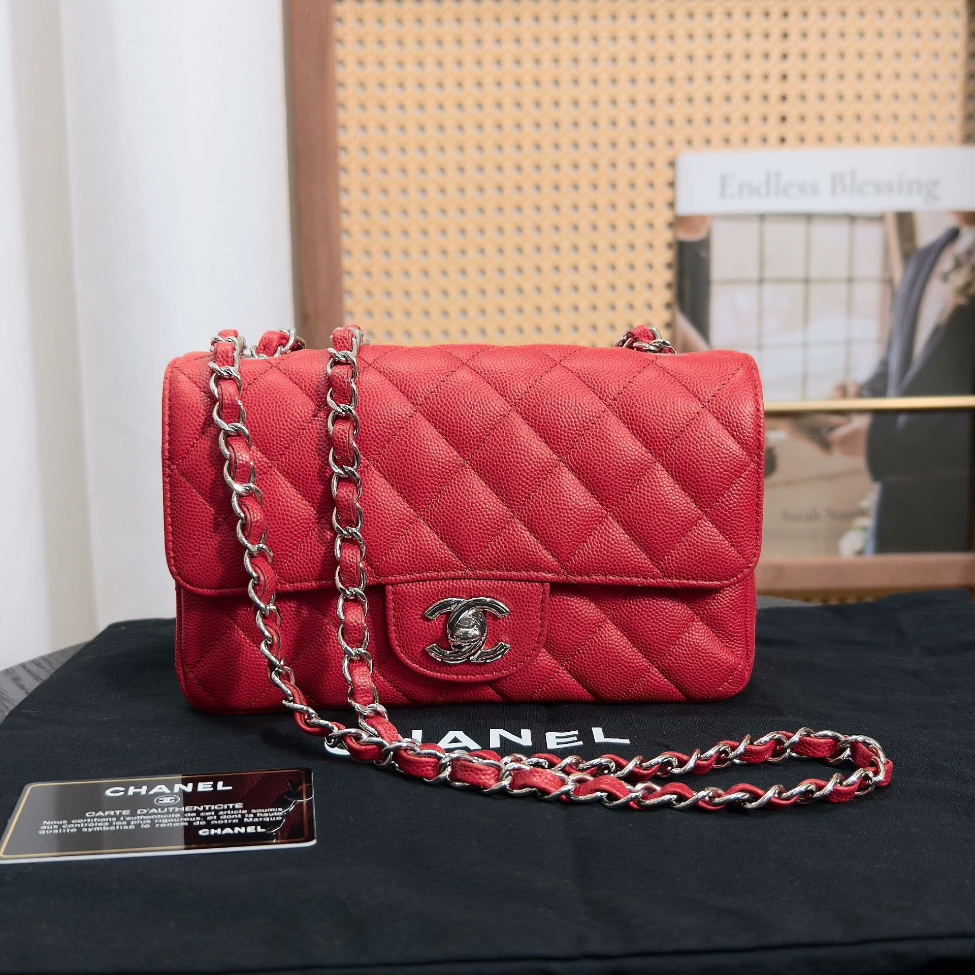 Chanel Pre-loved Bag Very good condition Size ONE SIZE - 1 Thumbnail