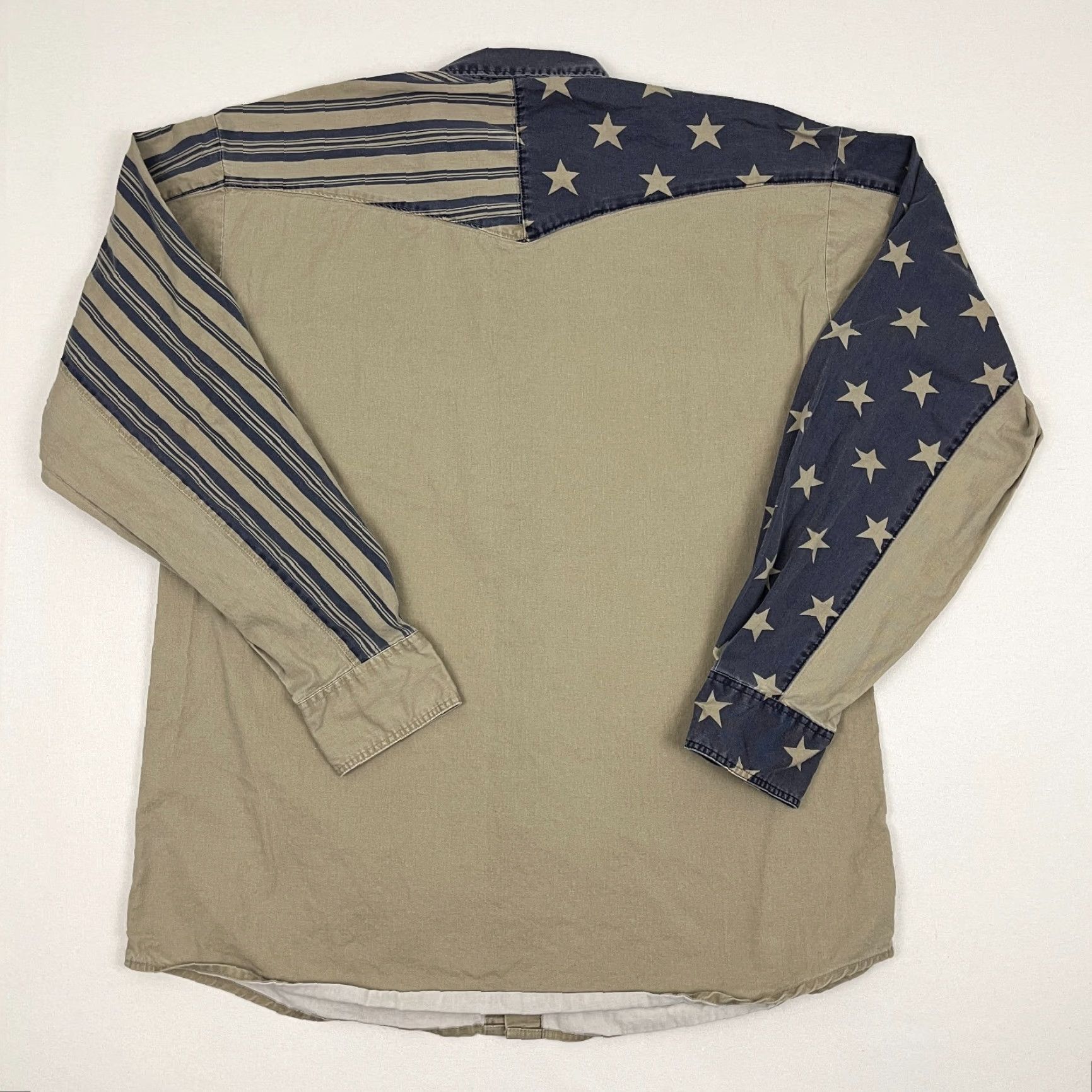 Wrangler VINTAGE Wrangler Shirt Mens L / XL Brown Blue Pearl Snap USA Flag Western Rockability Shirt Size US L / EU 52-54 / 3 - 6 Thumbnail