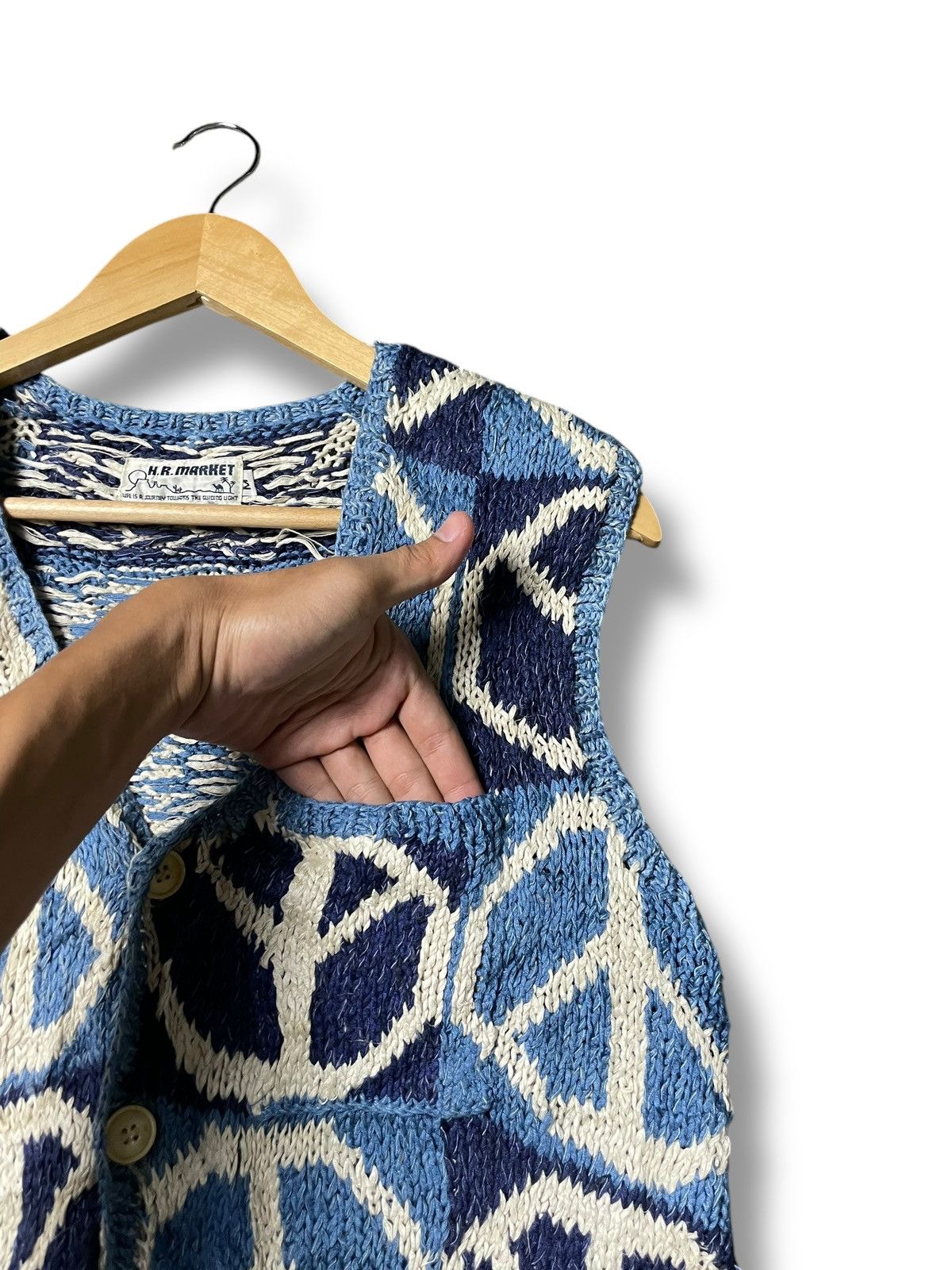 Japanese Brand × Vintage H.R Market Peace Patterned Knit Vest (43) Size US M / EU 48-50 / 2 - 5 Thumbnail