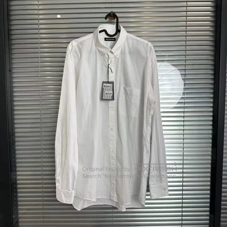 Balenciaga Balenciaga size 39 White and Blue Back Letter Shirt Size US M / EU 48-50 / 2 - 1 Thumbnail