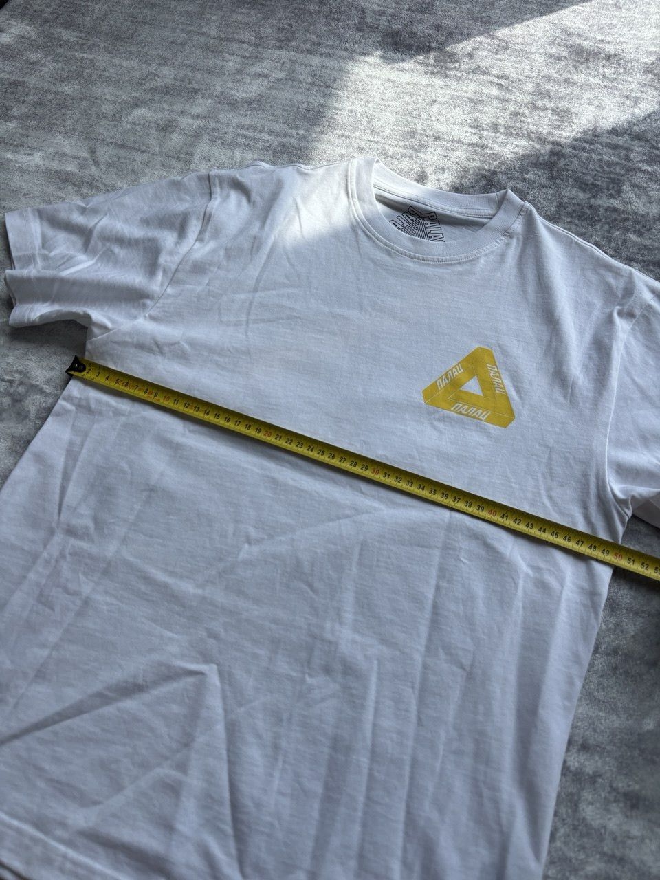 Palace Palace Ukraine Tri Lingual T-Shirt White Size US S / EU 44-46 / 1 - 10 Thumbnail