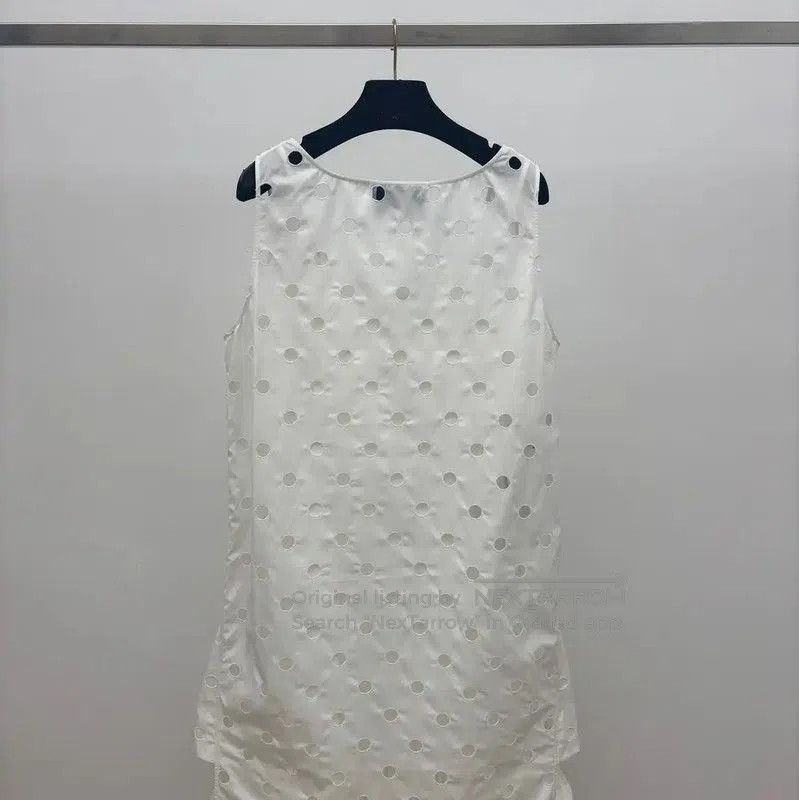Prada Prada White Women's Dress with Cutouts. Size M / US 6-8 / IT 42-44 - 2 Thumbnail