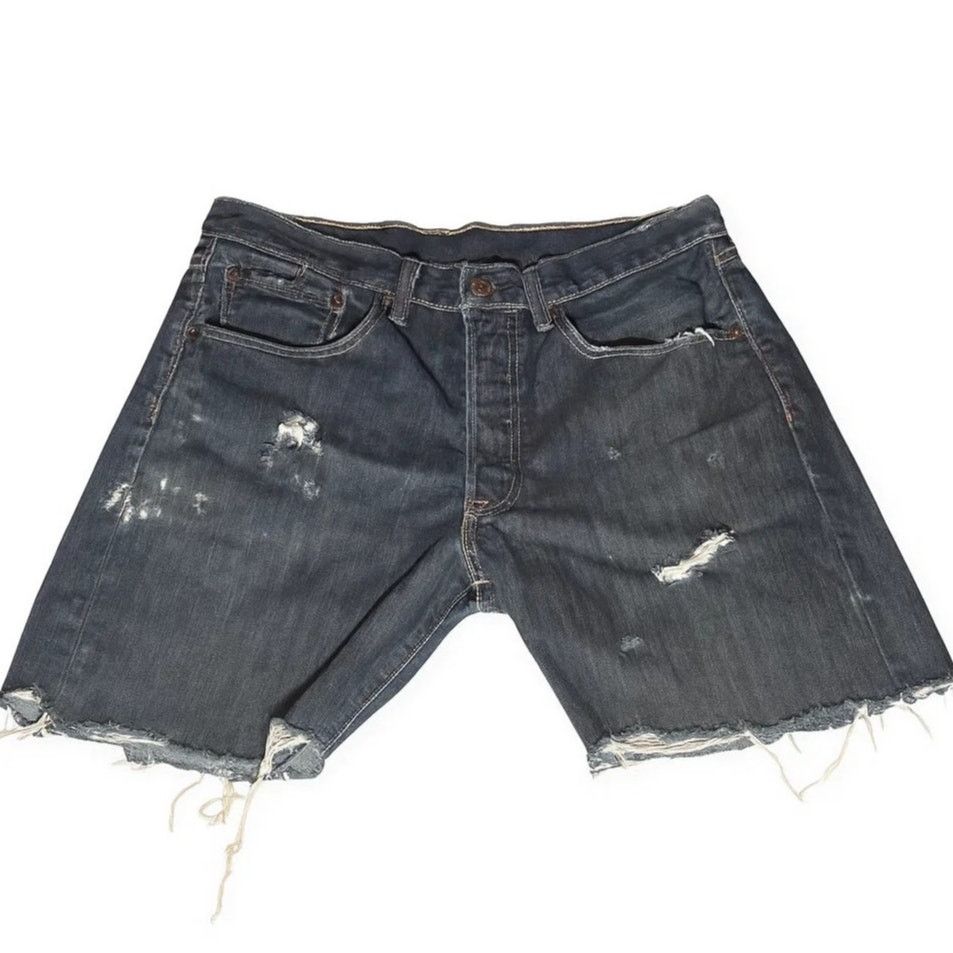 Levi's Levi's Women's Distressed Denim Shorts - Size W32 - Blue Size 32" / US 10 / IT 46 - 1 Thumbnail