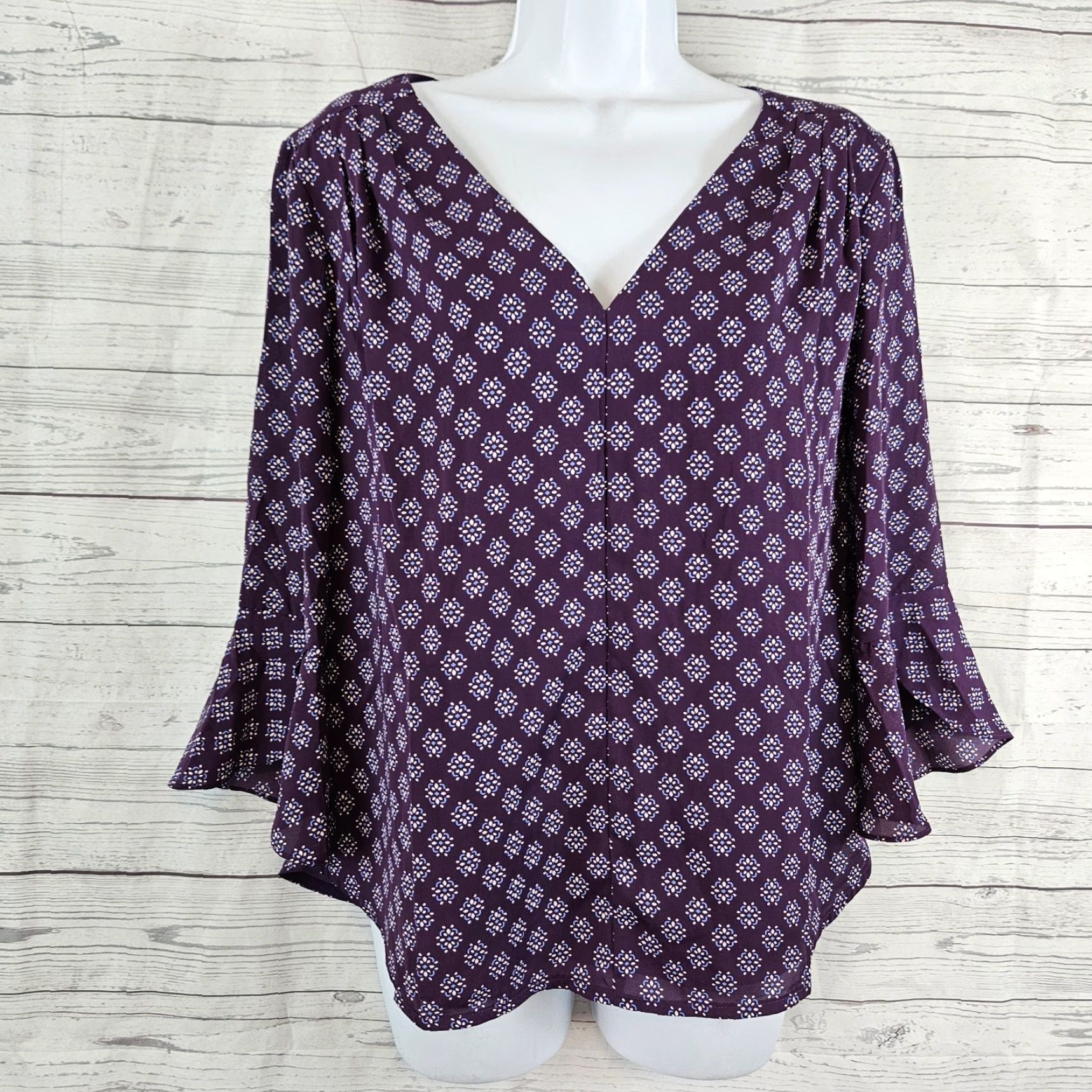 Vintage 41 Hawthorn Womens Dania Tie Detail Blouse Sz Medium Purple White 3/4 Sleeve Size M / US 6-8 / IT 42-44 - 2 Thumbnail