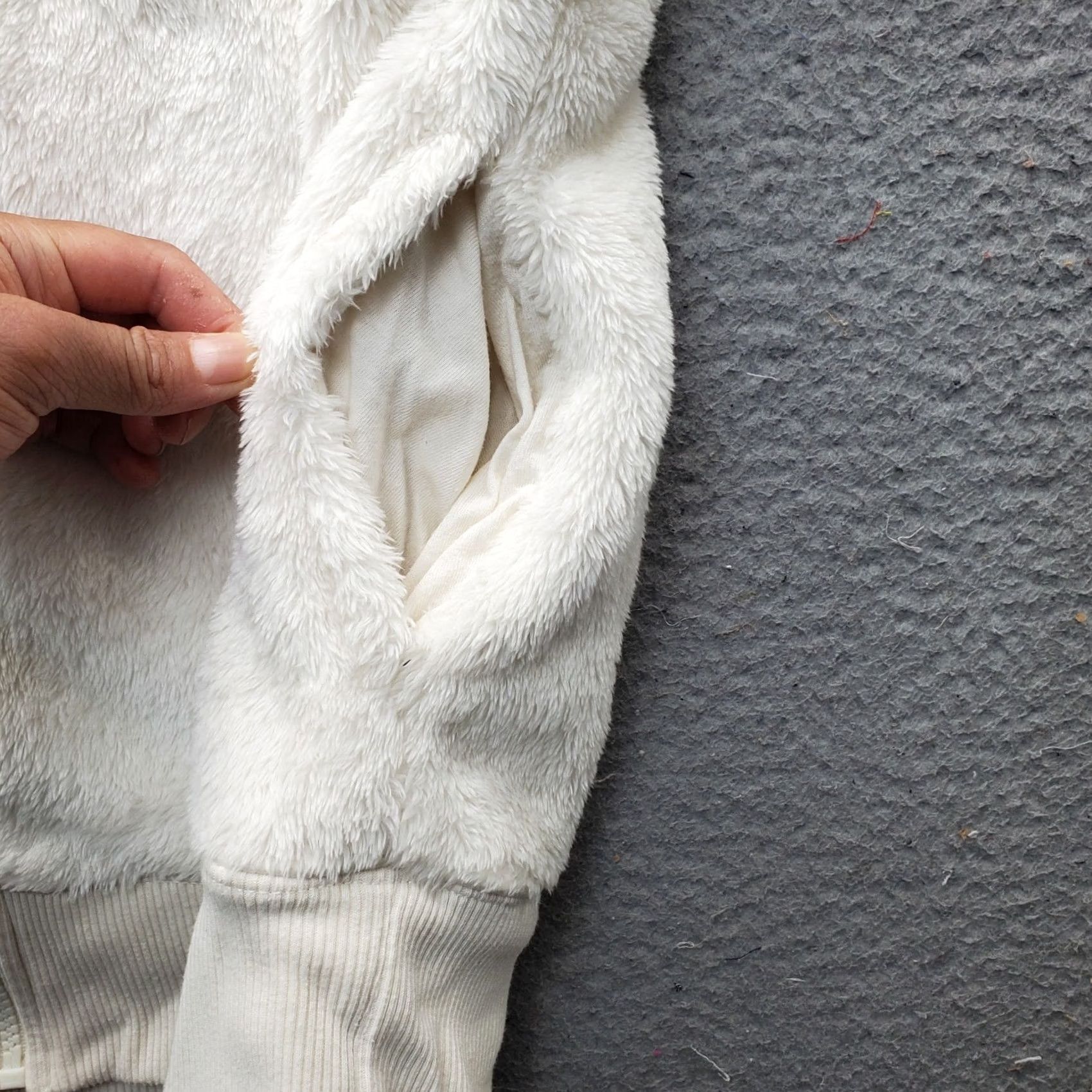 Vintage Aerie Hoodie Womens M Tan Faux Fur Fleece Ribbed Cuff & Hem Long Sleeve Full Zip Shirt Womens M Tan Size M / US 6-8 / IT 42-44 - 6 Thumbnail