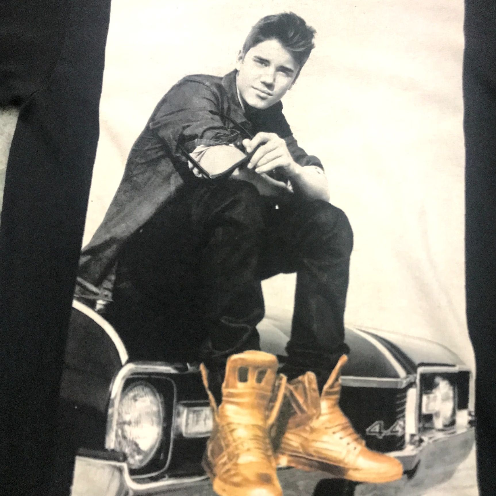 Delta Justin Bieber Shirt Mens Small Black Gold Shoes Graphic Tee Slim Fit T-Shirt Men Black Graphic Print Music 2000s Delta Pro Weight Size US S / EU 44-46 / 1 - 3 Thumbnail