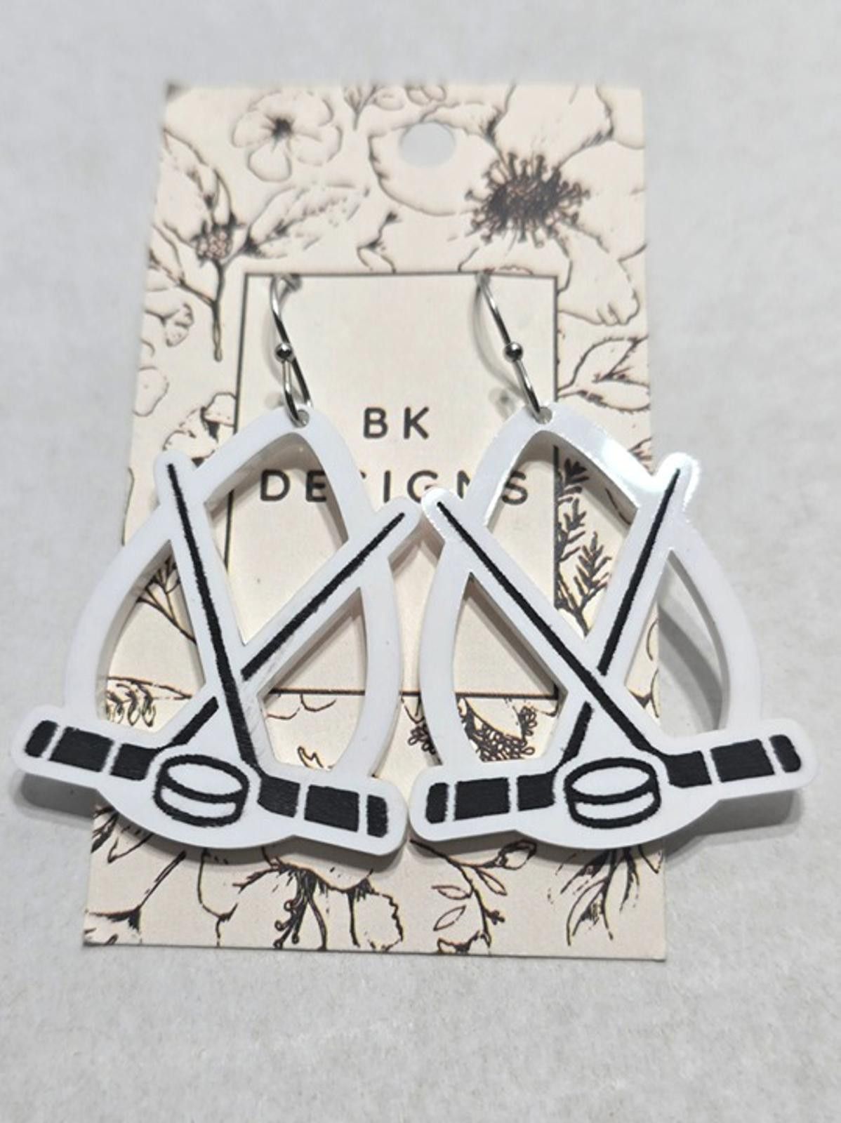 Handmade BK Designs: Vinyl Earrings: 2 Pair: Hockey Sticks/Puck Size ONE SIZE - 2 Thumbnail