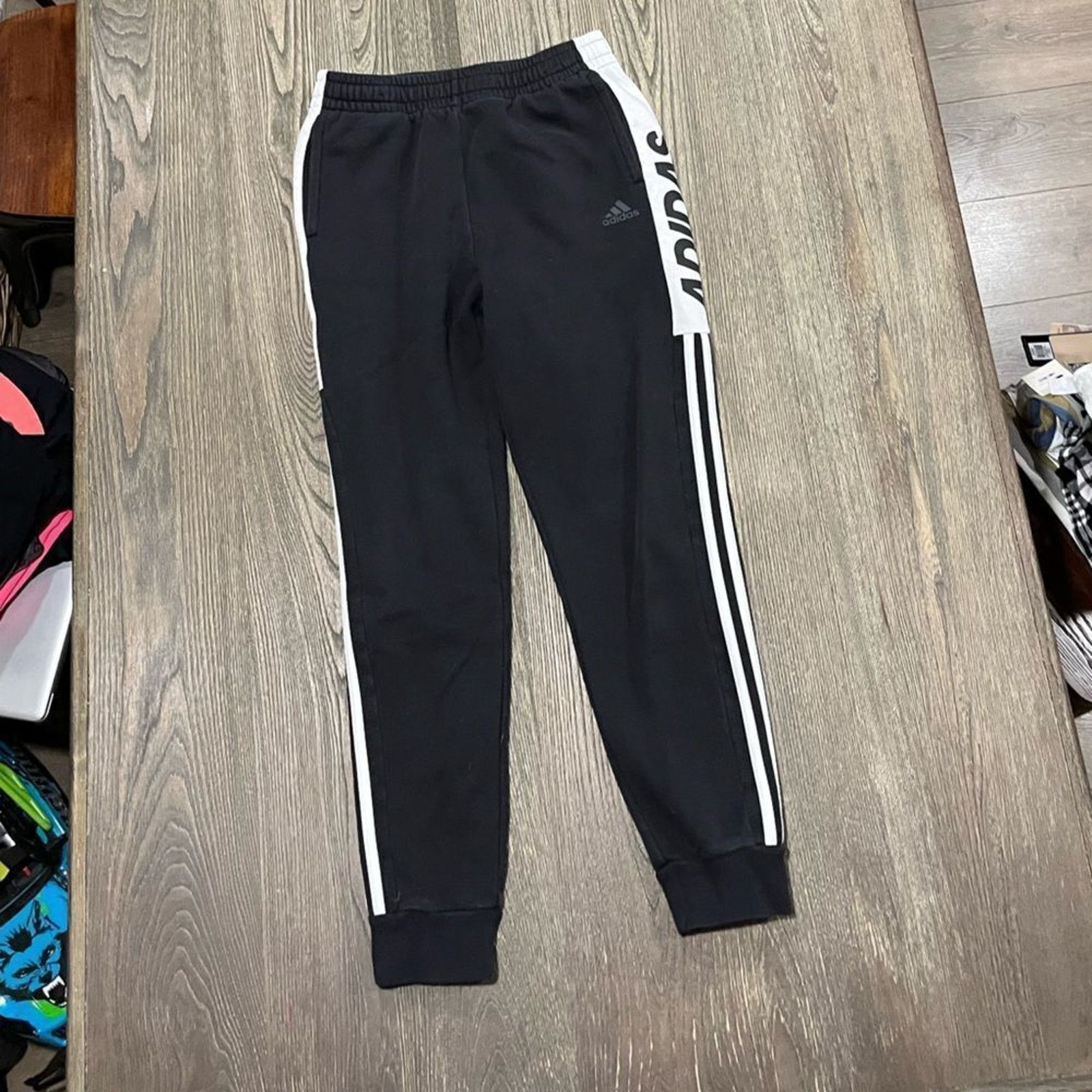 Adidas Adidas Post Game 7/8 Jogger Pants Fleece Pocket Graphic XL Size 33" - 1 Thumbnail