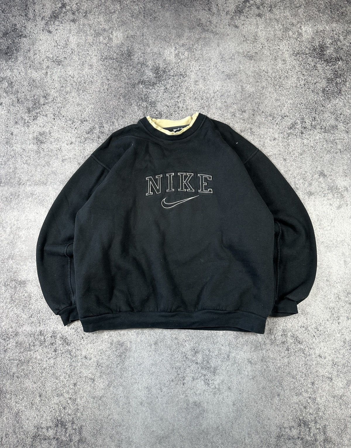 Vintage Y2K Vintage Nike Big Logo Sweatshirt Very Rare 90s VTg Style Size US XL / EU 56 / 4 - 2 Thumbnail