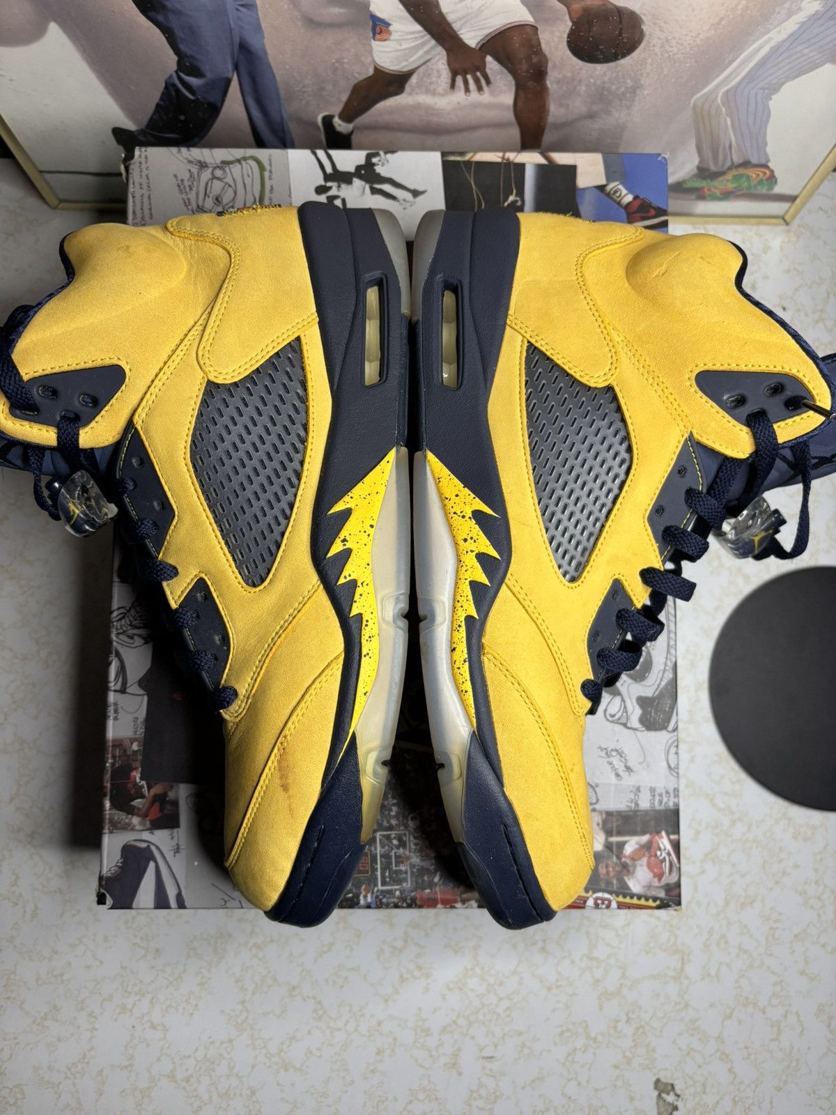 Jordan Brand Jordan Retro 5 “Michigan” Size US 13 / EU 46 - 4 Thumbnail
