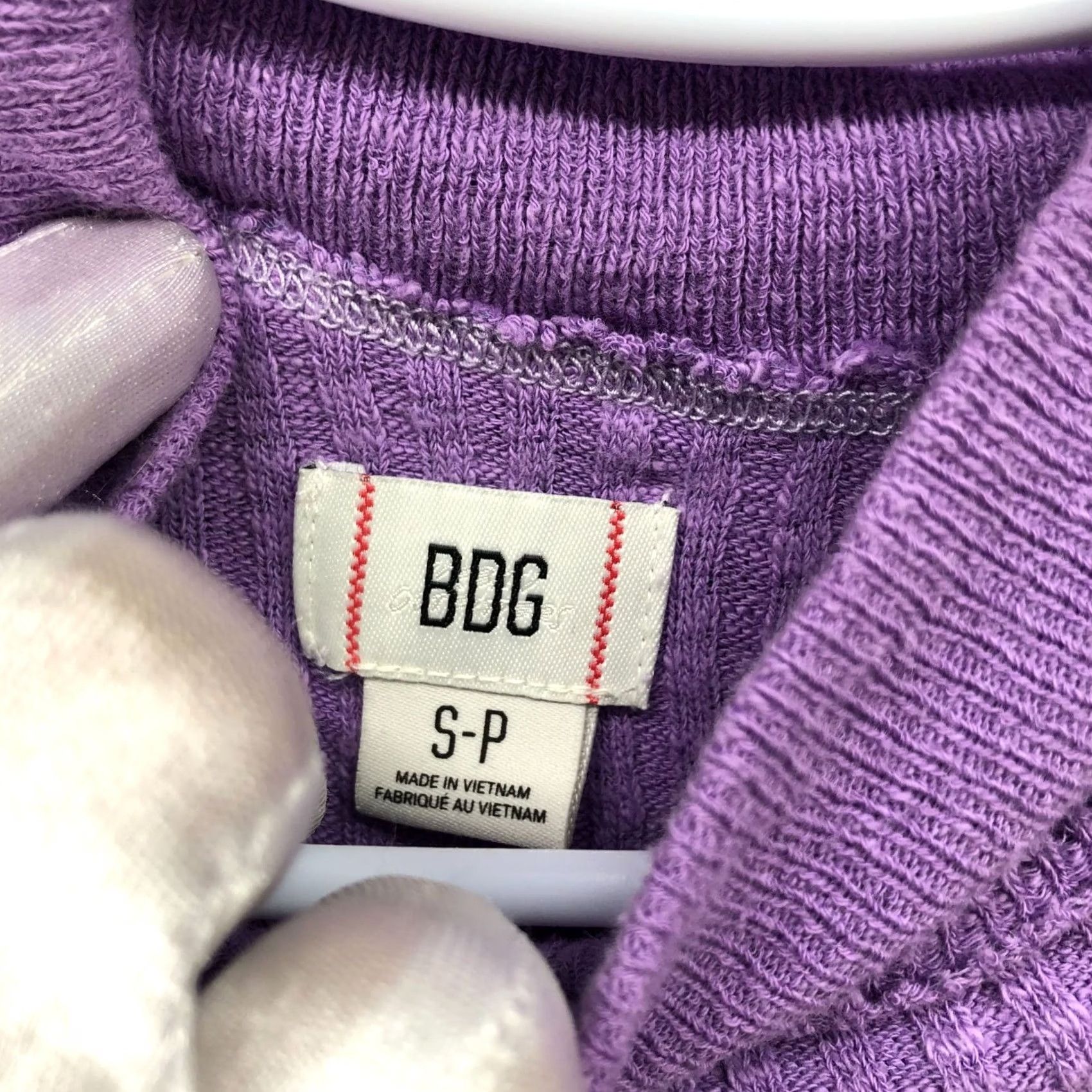 Urban Outfitters VINTAGE? No. Urban Outfitters BDG Messi Seamed Mock Neck Crop Top Womens S Purple Long Sleeve Size S / US 4 / IT 40 - 5 Thumbnail