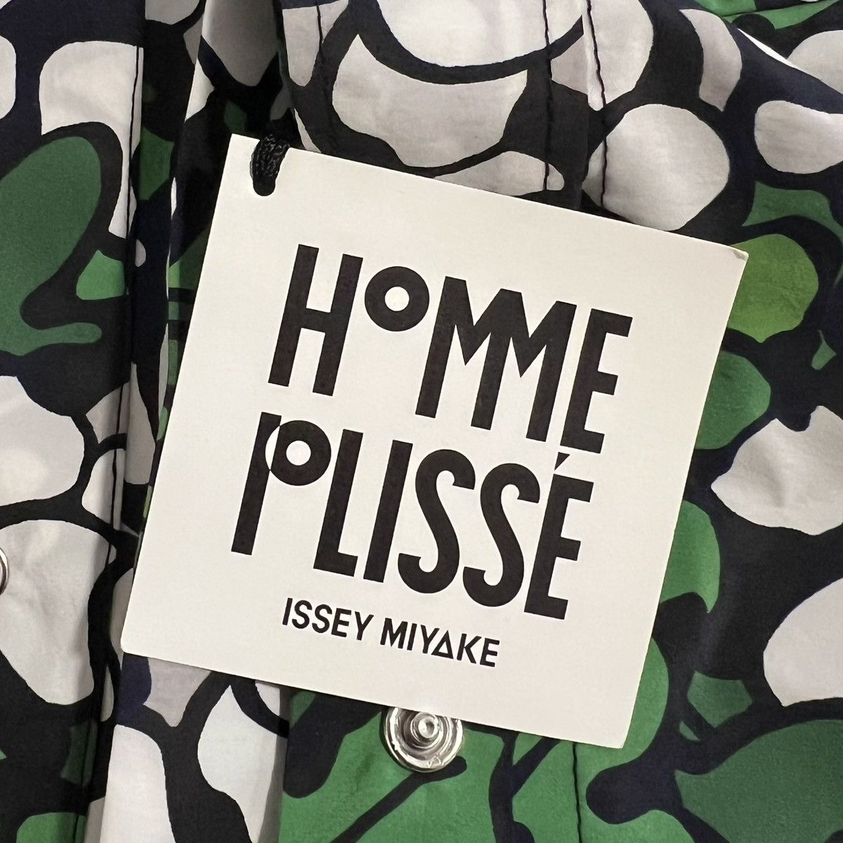Homme Plisse Issey Miyake Homme Plissé Issey Miyake SS23 Runway Floral Shirt Size US M / EU 48-50 / 2 - 5 Thumbnail