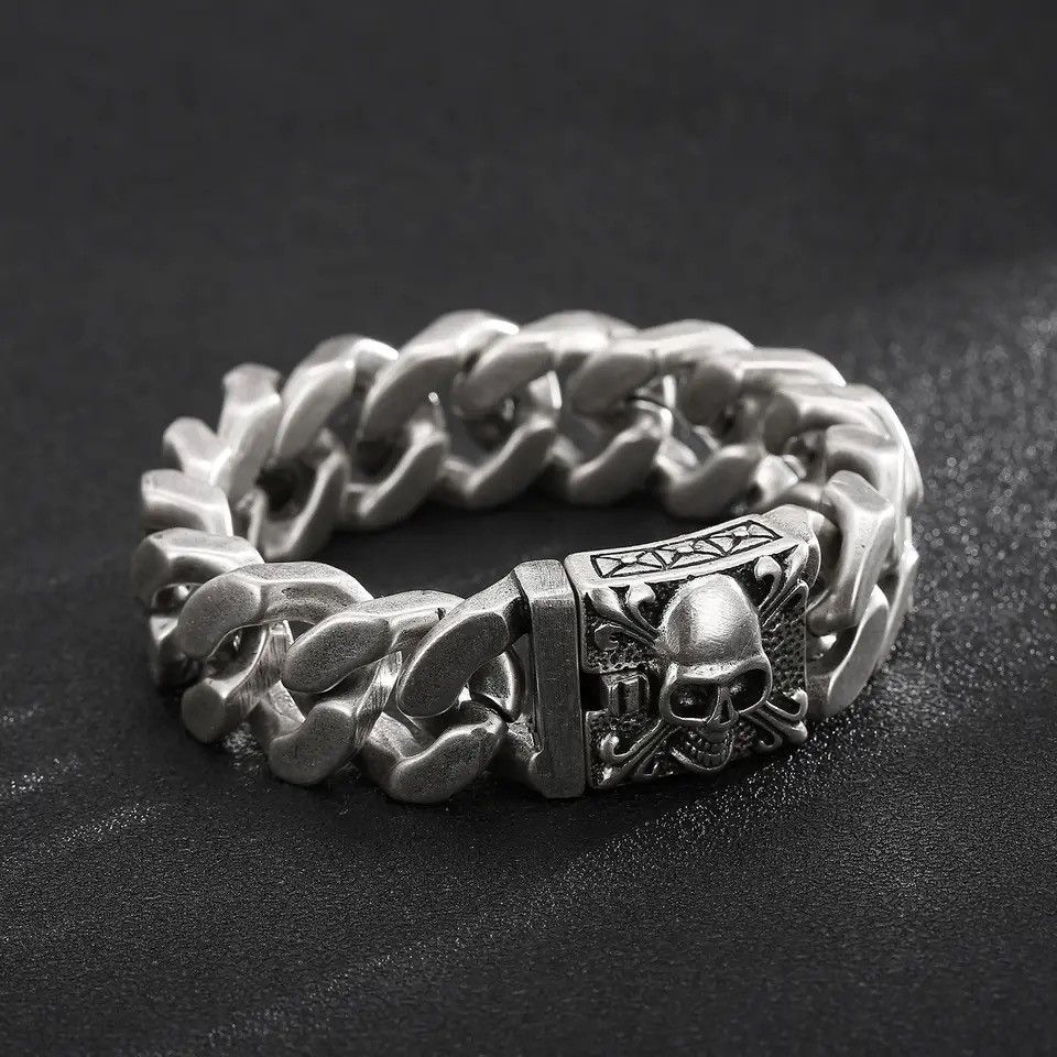 Other Skull. Cuban Link Chain Bracelet Size ONE SIZE - 2 Thumbnail