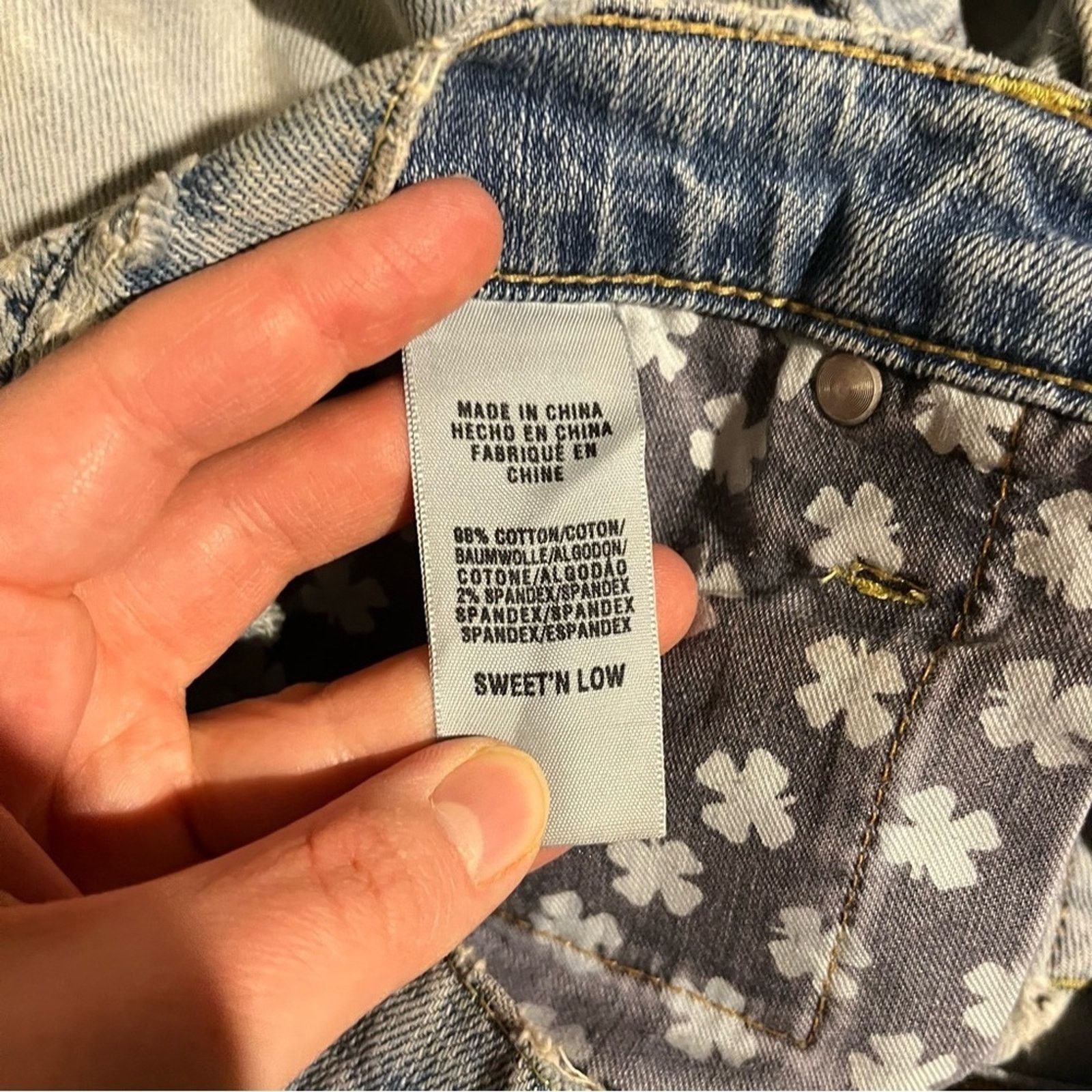 Lucky Brand Lucky Brand Sweet n Low Jeans Sz 6 Light Wash Custom Patches Size 28" / US 6 / IT 42 - 15 Thumbnail