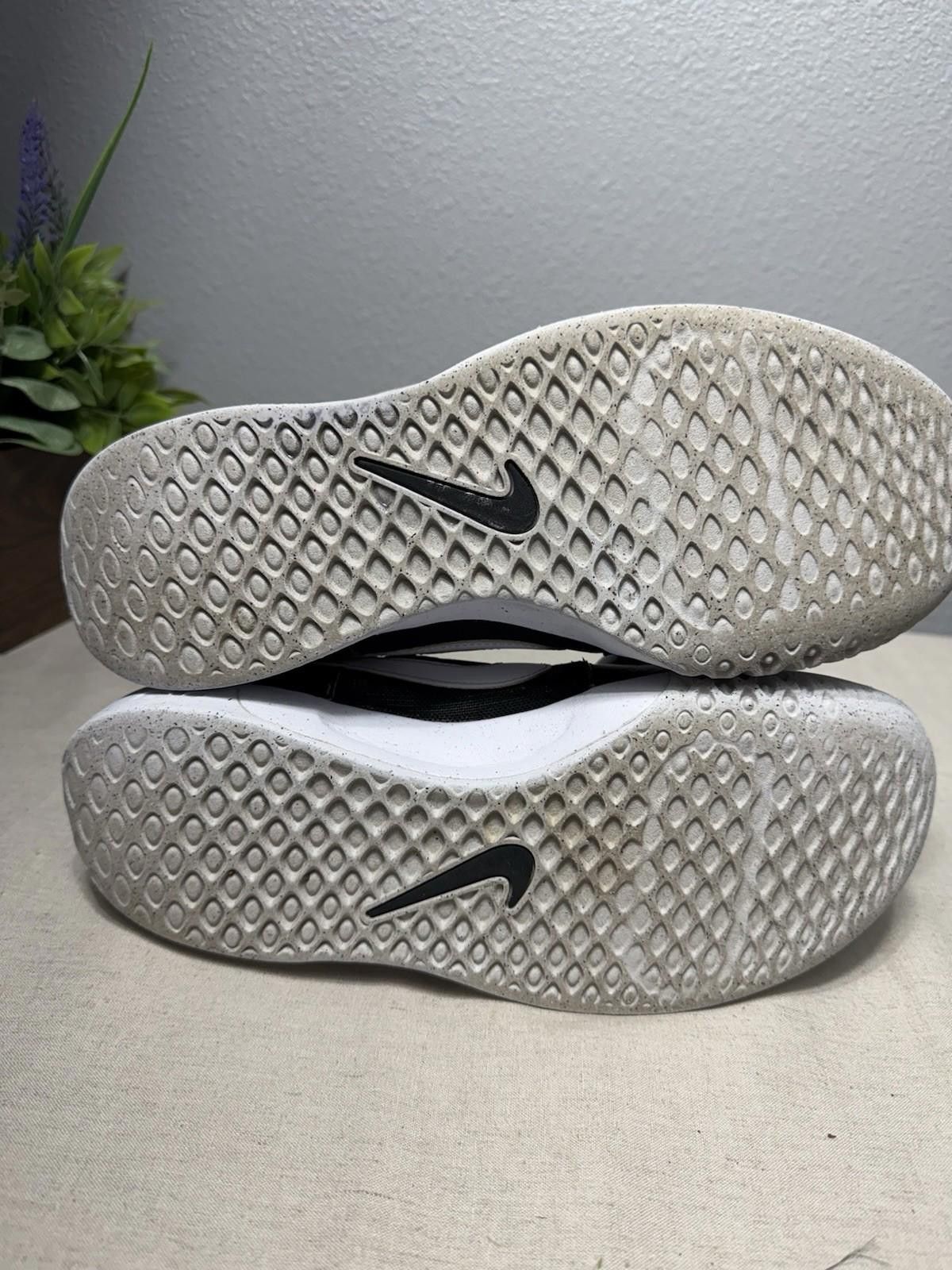 Nike Nike Zoom Court Lite 3 Men's Low Tennis Sneakers US 8.5 Size US 7.5 / EU 40-41 - 9 Thumbnail