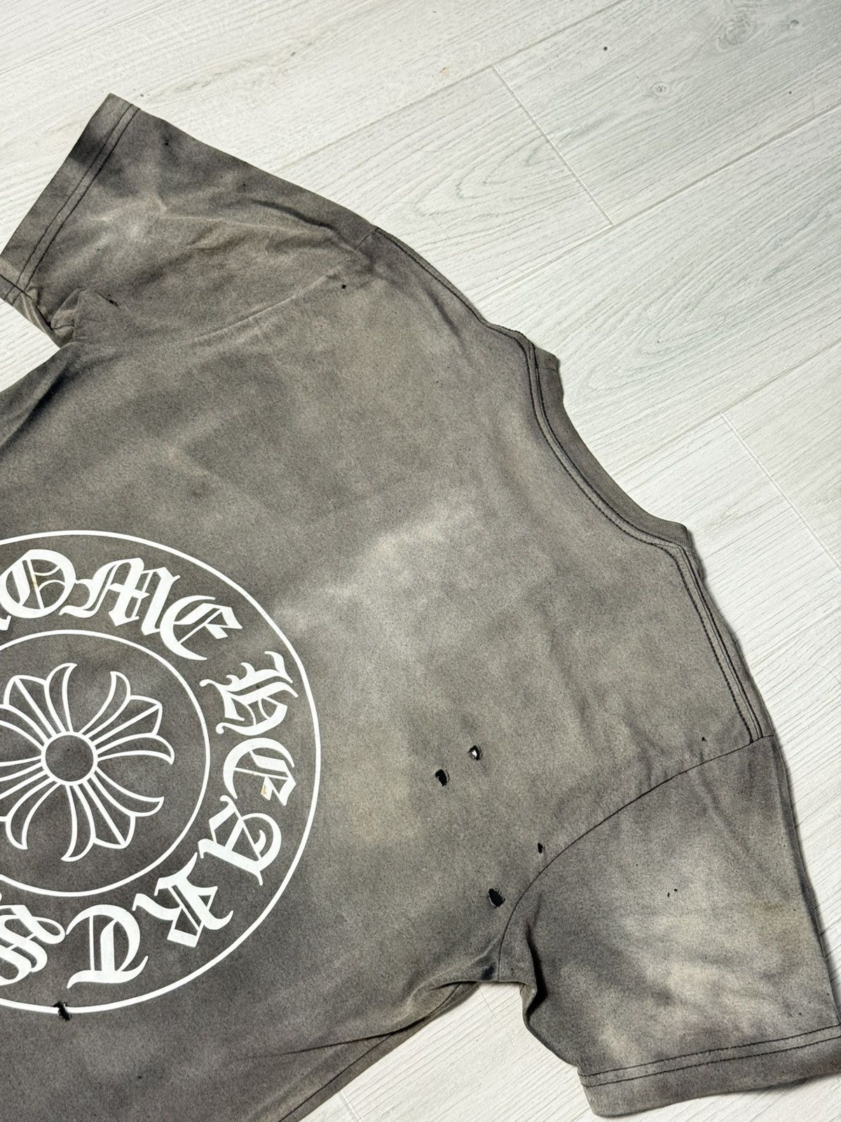 Chrome Hearts Chrome Hearts Sun Faded Los Angeles Horseshoe T-Shirt Size US M / EU 48-50 / 2 - 5 Thumbnail