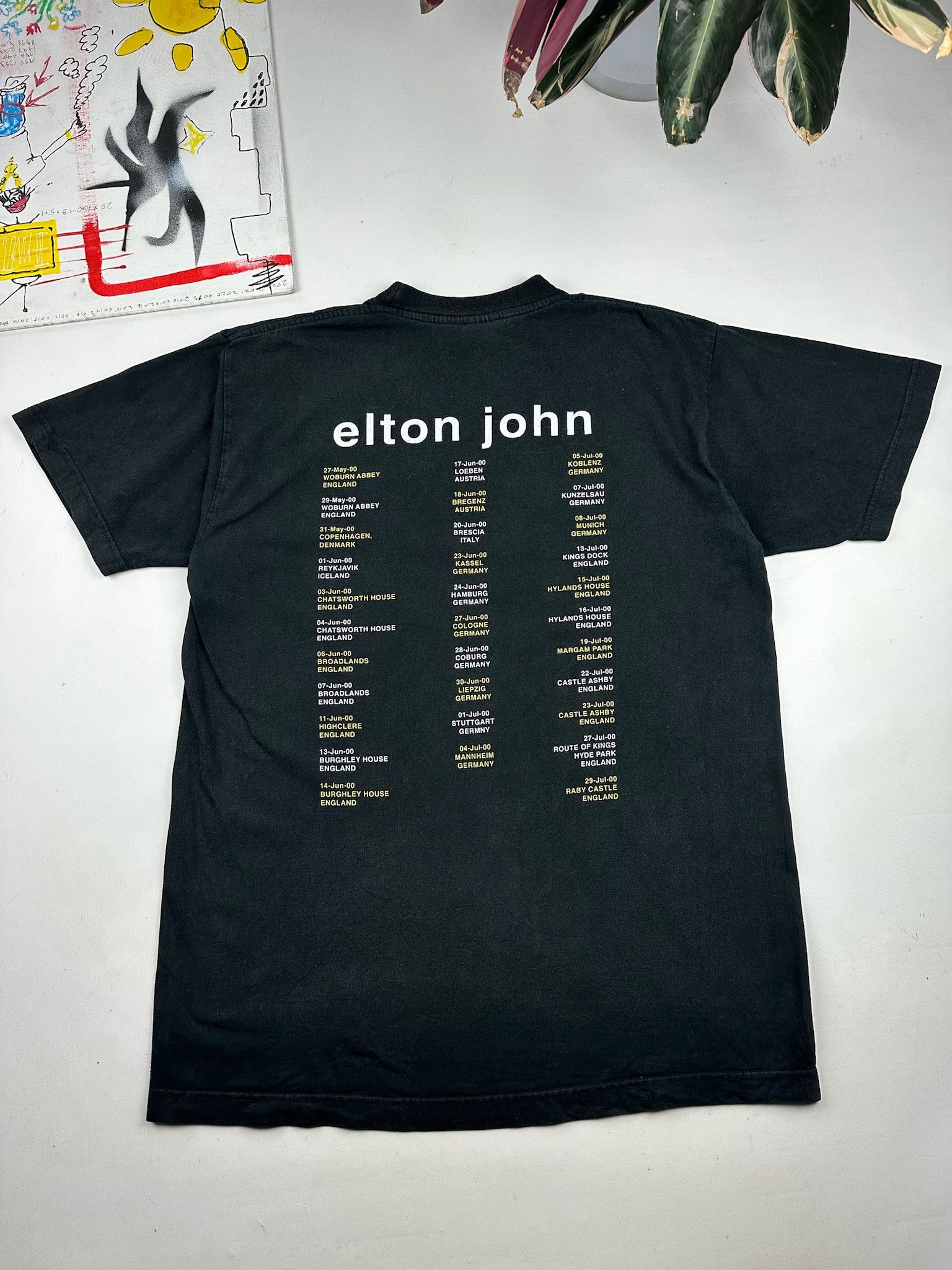 Band Tees Vintage 2000s An Evening With Elton John Concert Tour Tshirt Size US L / EU 52-54 / 3 - 7 Thumbnail