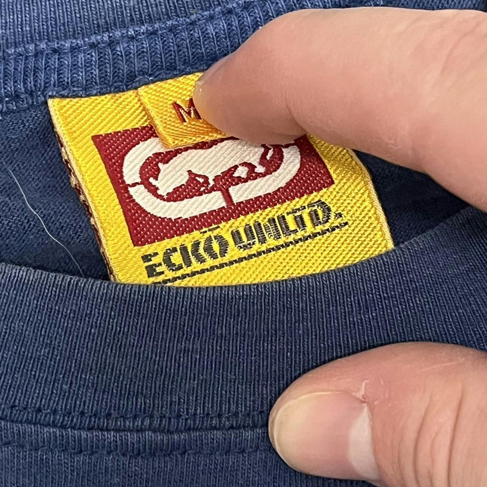 Vintage Vintage 2000’s Ecko Short Sleeve Graphic T-shirt Medium Size US M / EU 48-50 / 2 - 7 Thumbnail